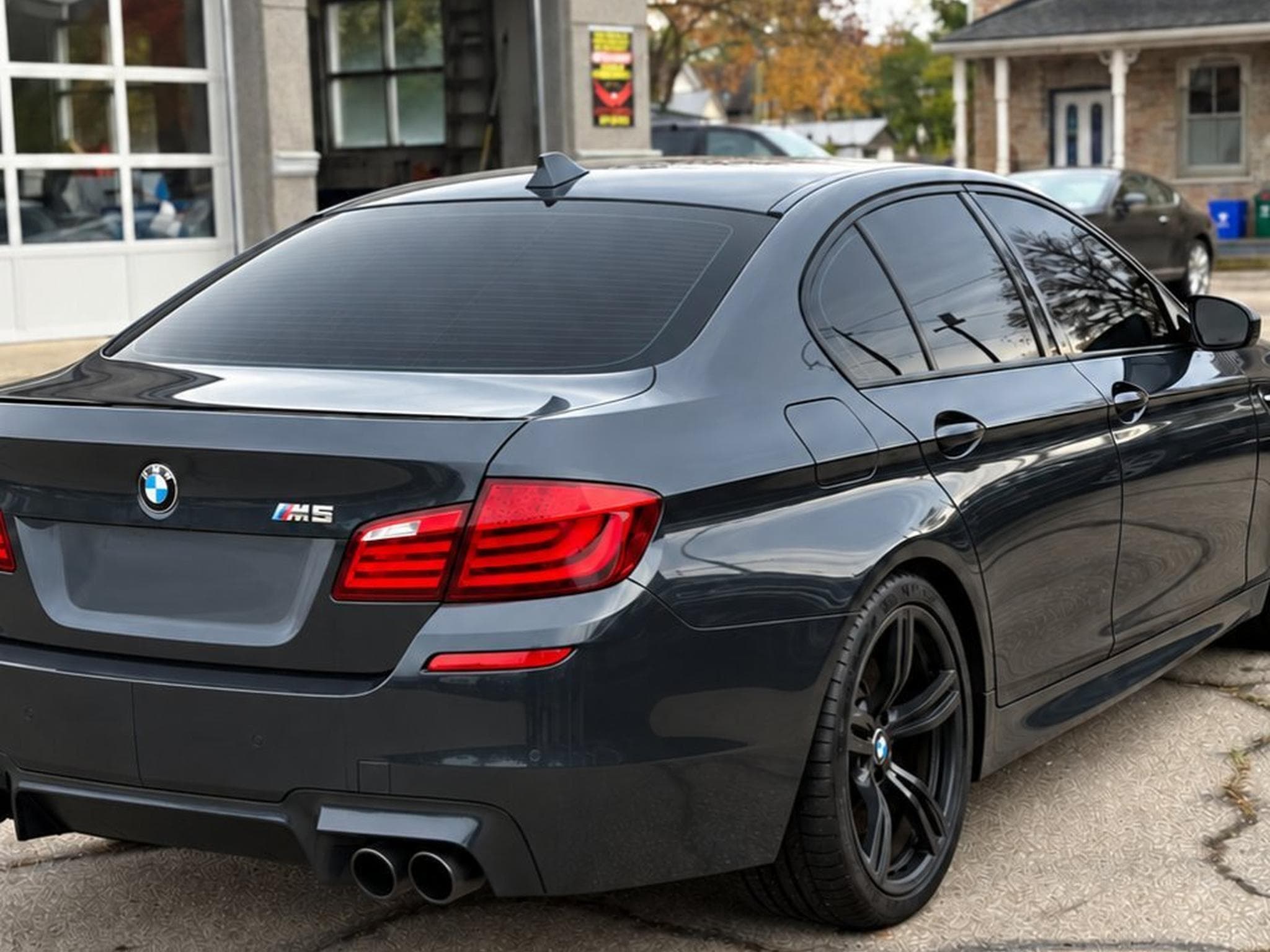 BMW M5 Bmw M5 invidual (2012) - Photo 2