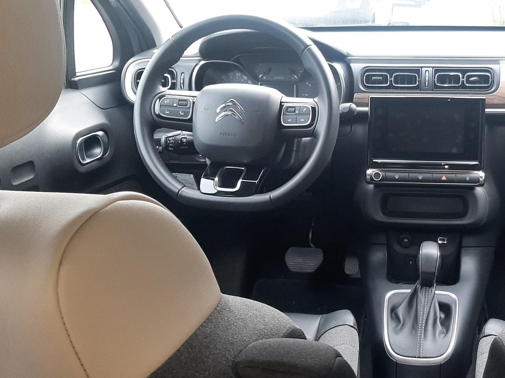 Citroën C3 Shine (2023) - Photo 2