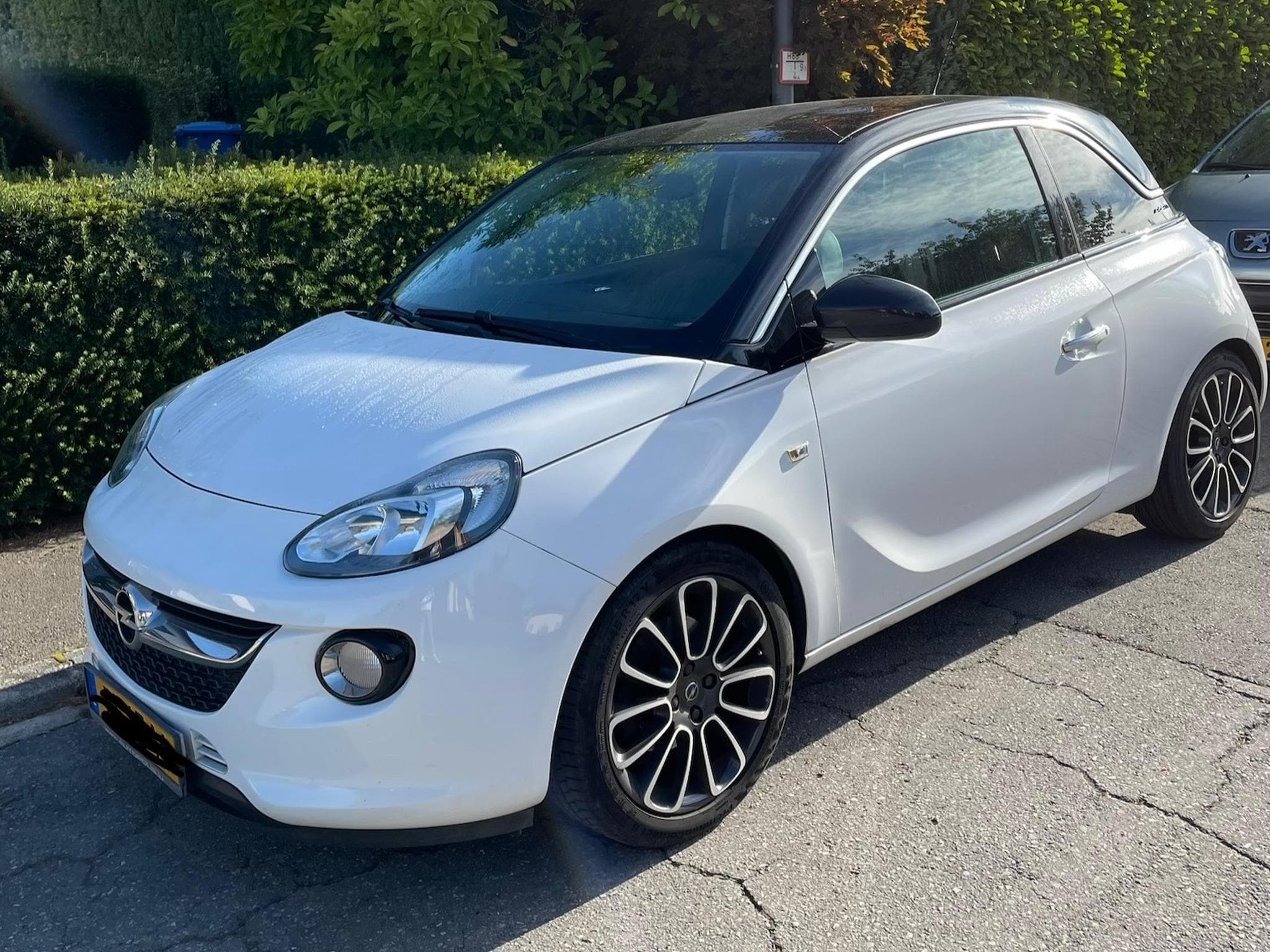 Opel Adam Glam (2015) - Photo 1
