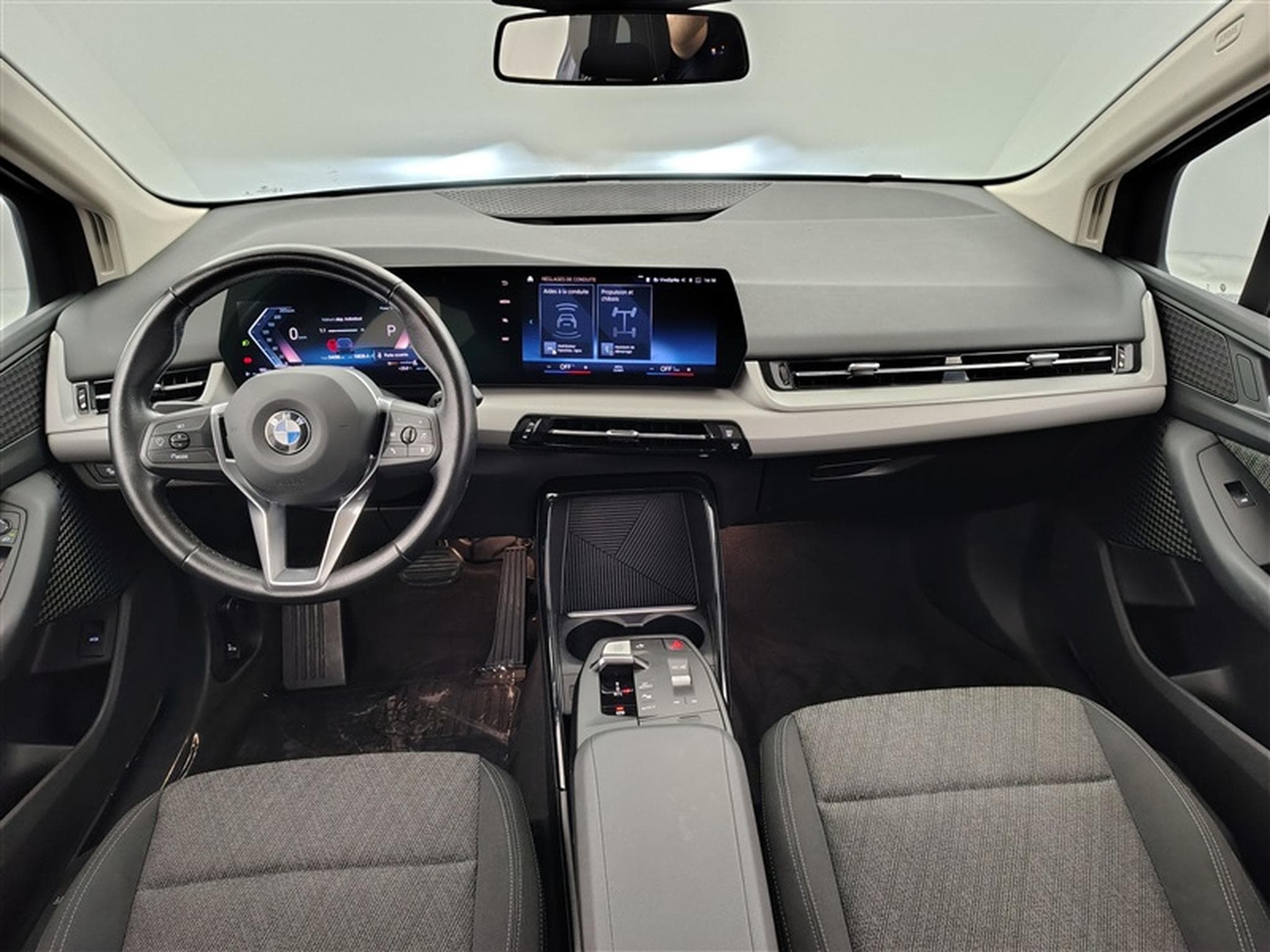 BMW 218 iA Active Tourer Navi / Led / PDC av+ar (2023) - Foto 8