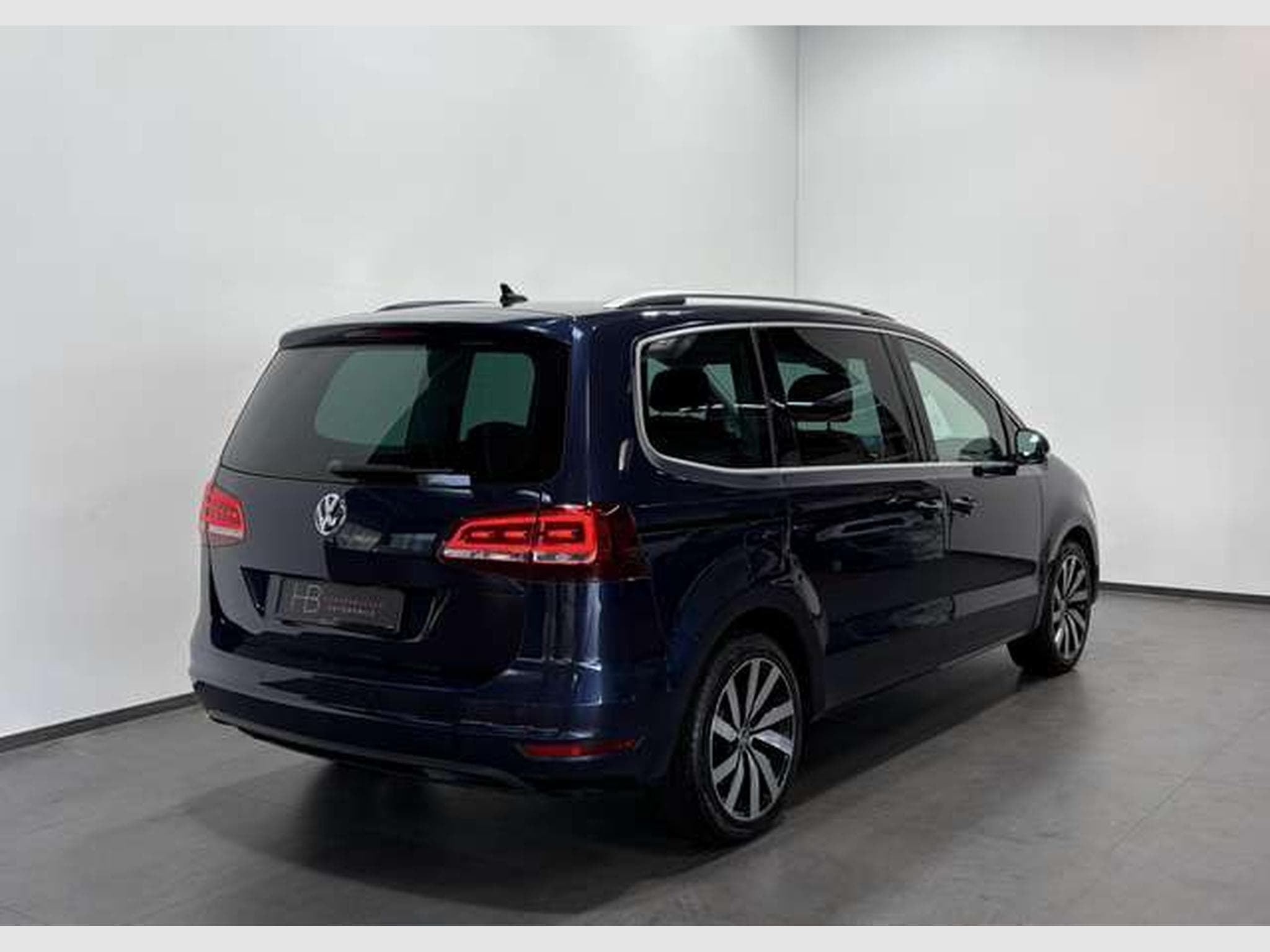 VW Sharan Allstar Plus *ACC *3-Zonen *AHK *Bi-Xenon (2017) - Photo 5