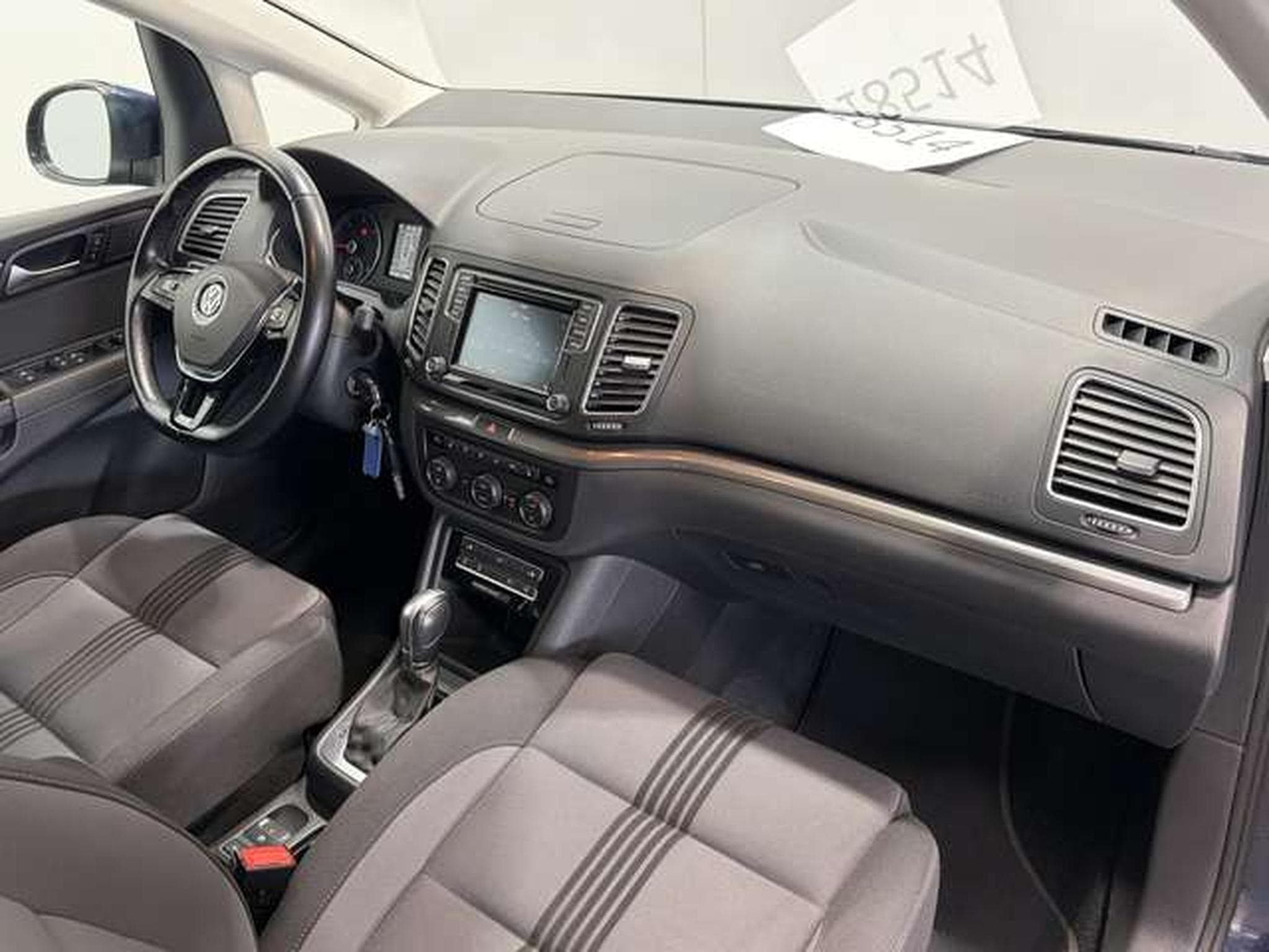 VW Sharan Allstar Plus *ACC *3-Zonen *AHK *Bi-Xenon (2017) - Photo 13