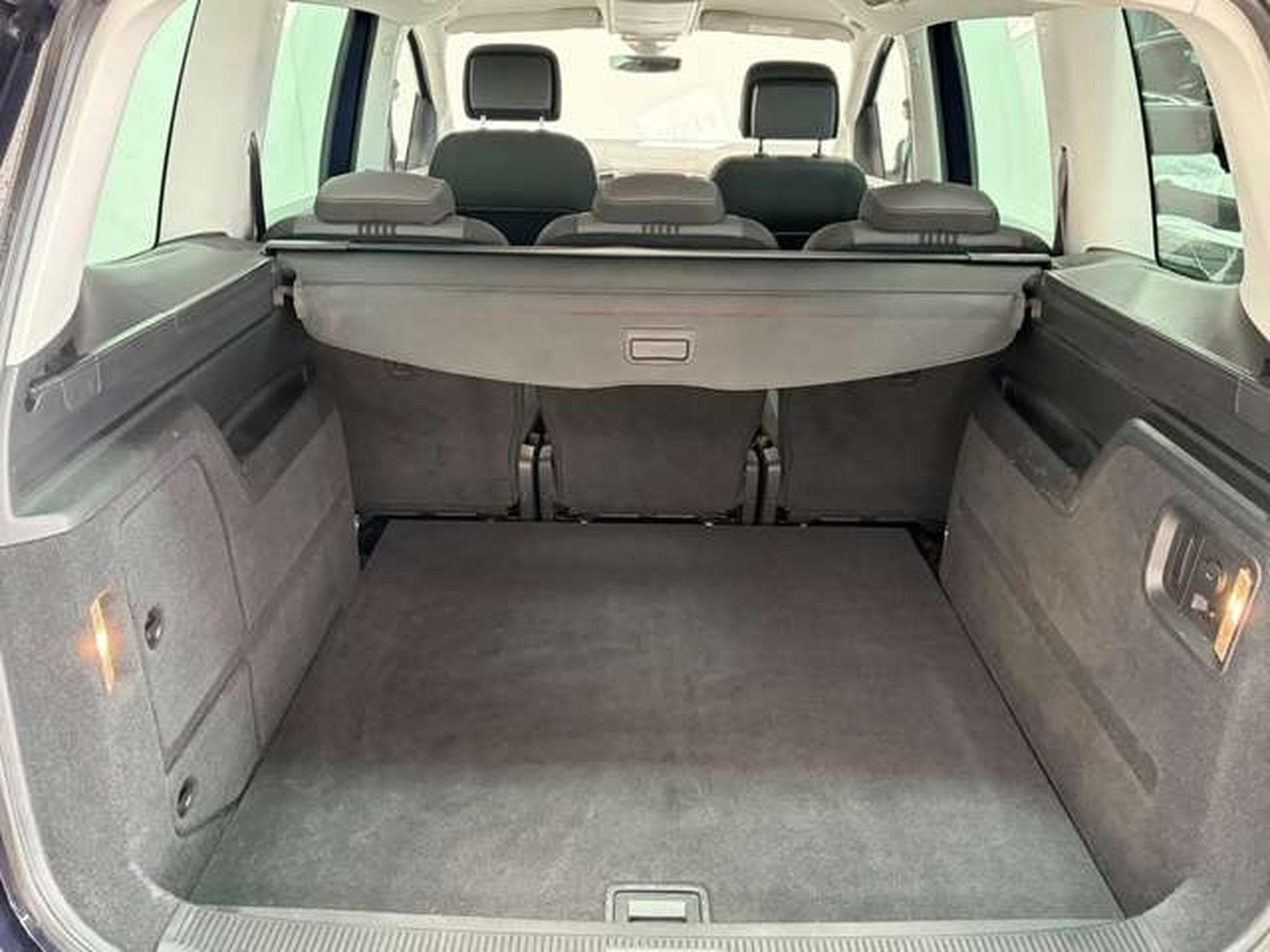 VW Sharan Allstar Plus *ACC *3-Zonen *AHK *Bi-Xenon (2017) - Photo 15