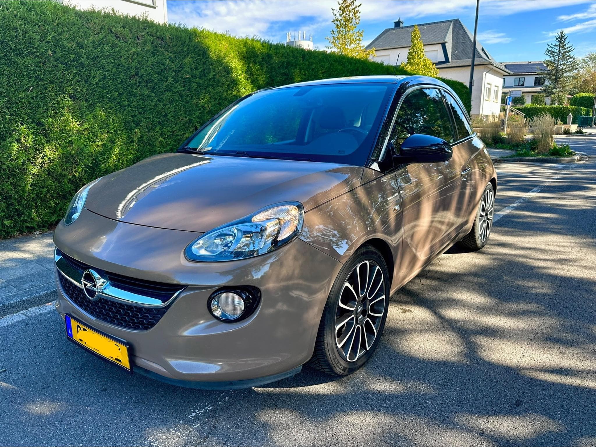 Opel Adam 1.4 Twinport 87 Easytronic Glam (2016) - Photo 1