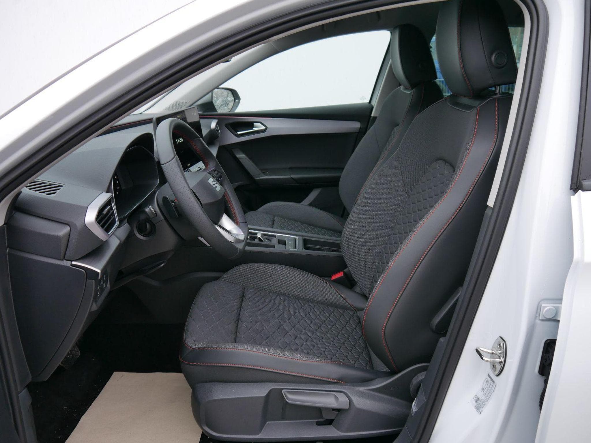 Seat Leon FR (2026) - Photo 8