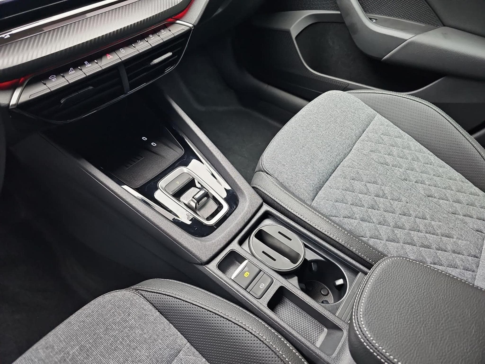 Skoda Octavia 2.0 TDi 150 DSG Sportline (2026) - Foto 11