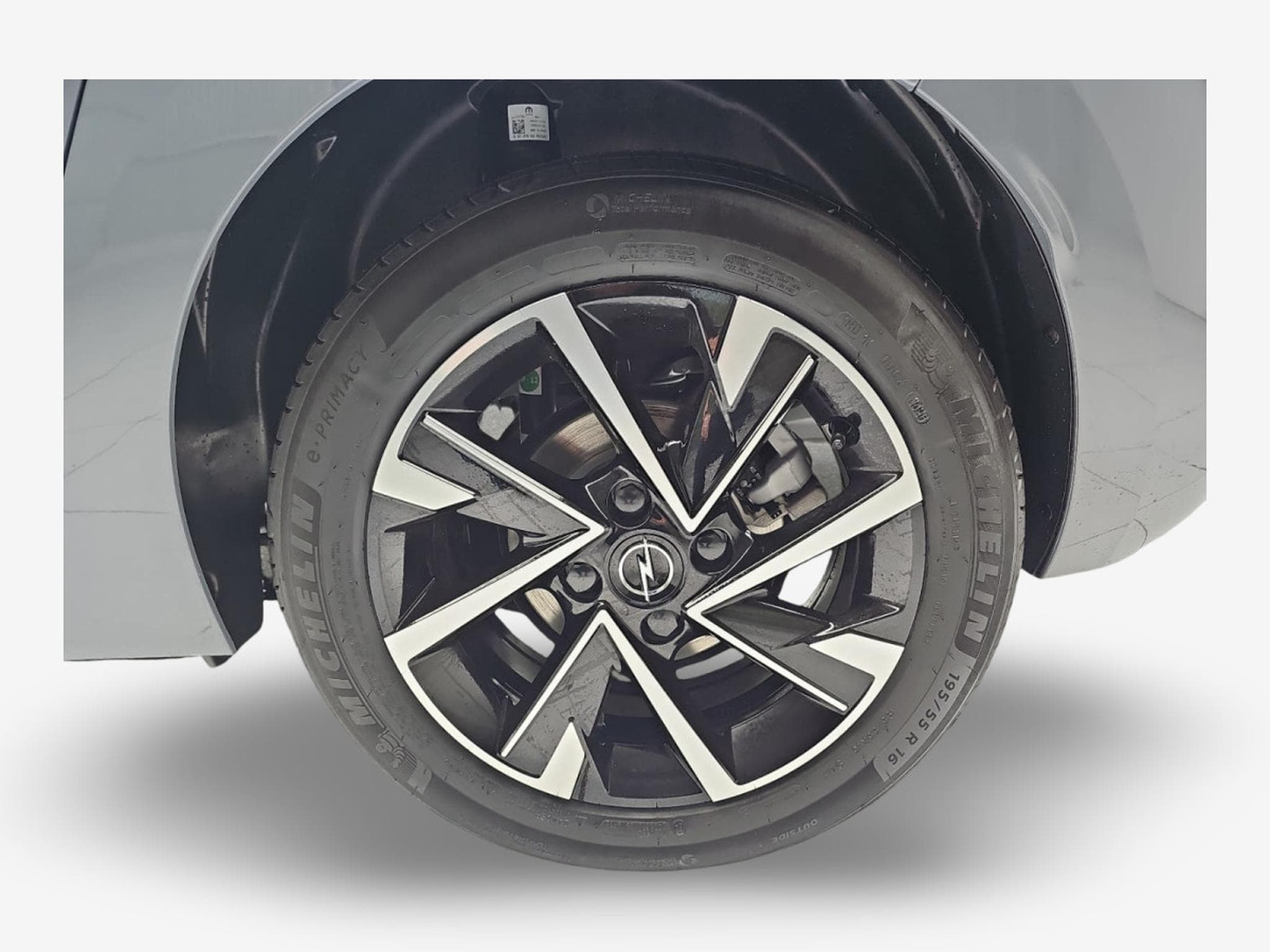 Opel Corsa 1.2 Hybrid 145 Auto  GS (2026) - Photo 6