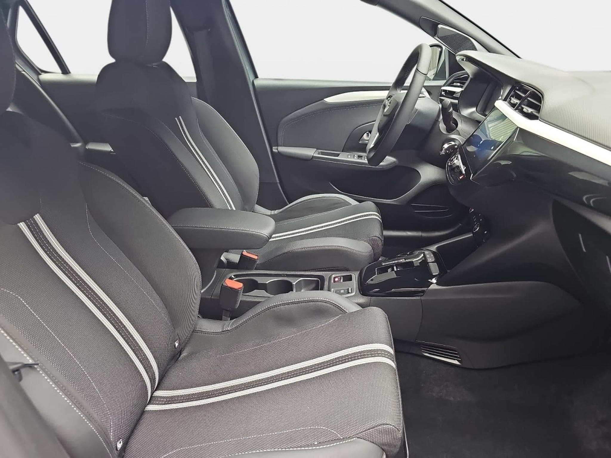 Opel Corsa 1.2 Hybrid 145 Auto  GS (2026) - Photo 15