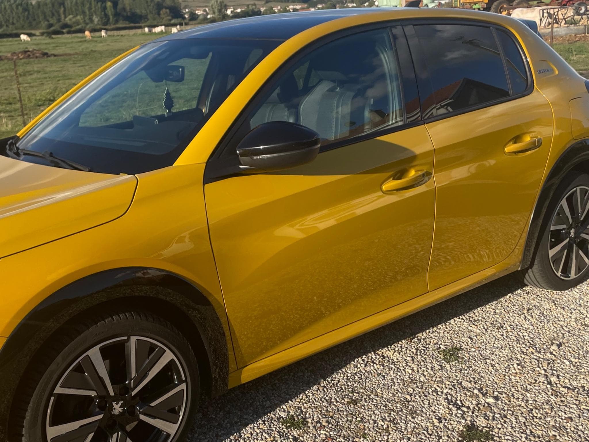 Peugeot 208 Gt line (2021) - Photo 2