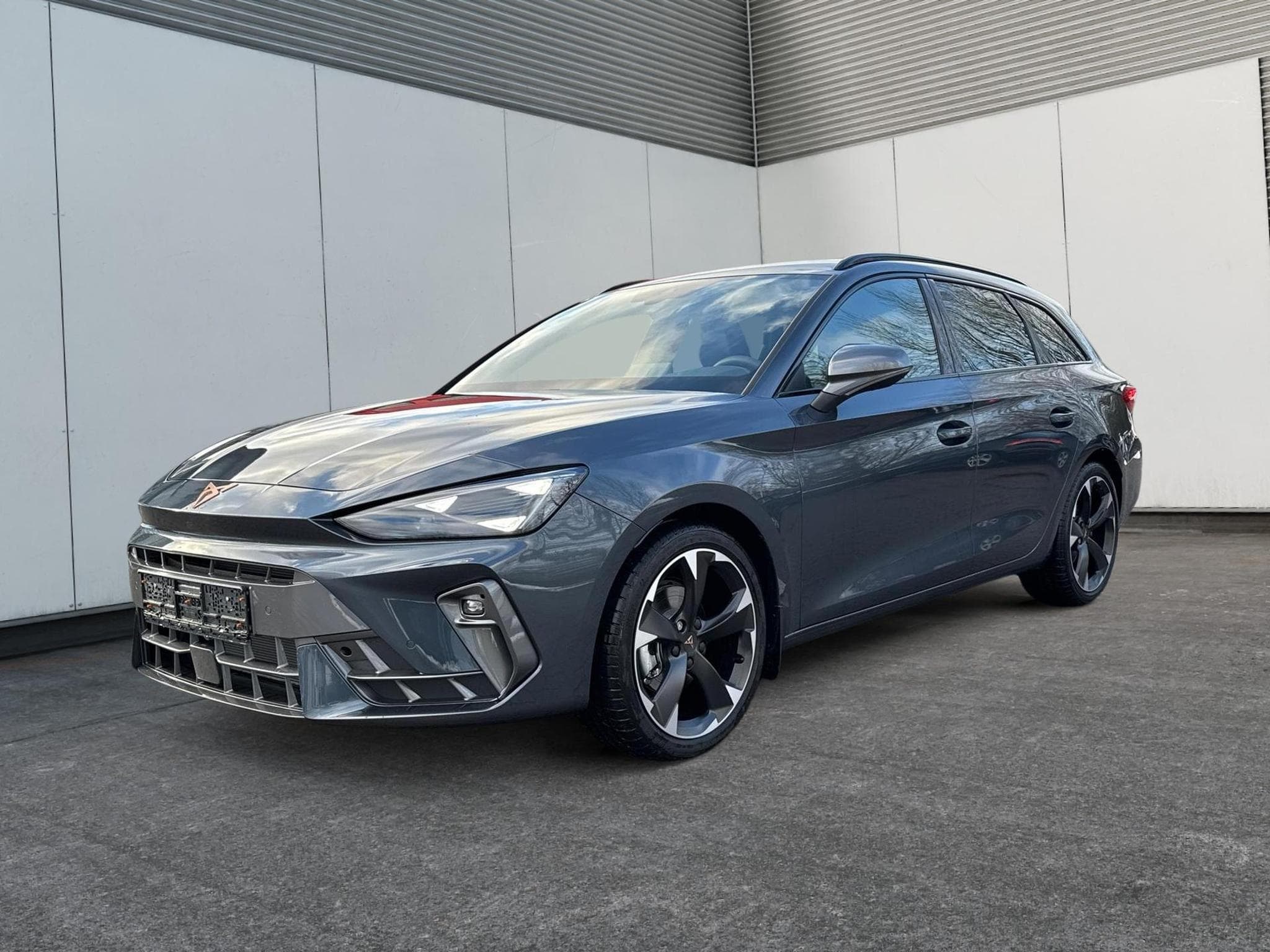 Cupra Leon Leon Sportstourer (2025) - Foto 1