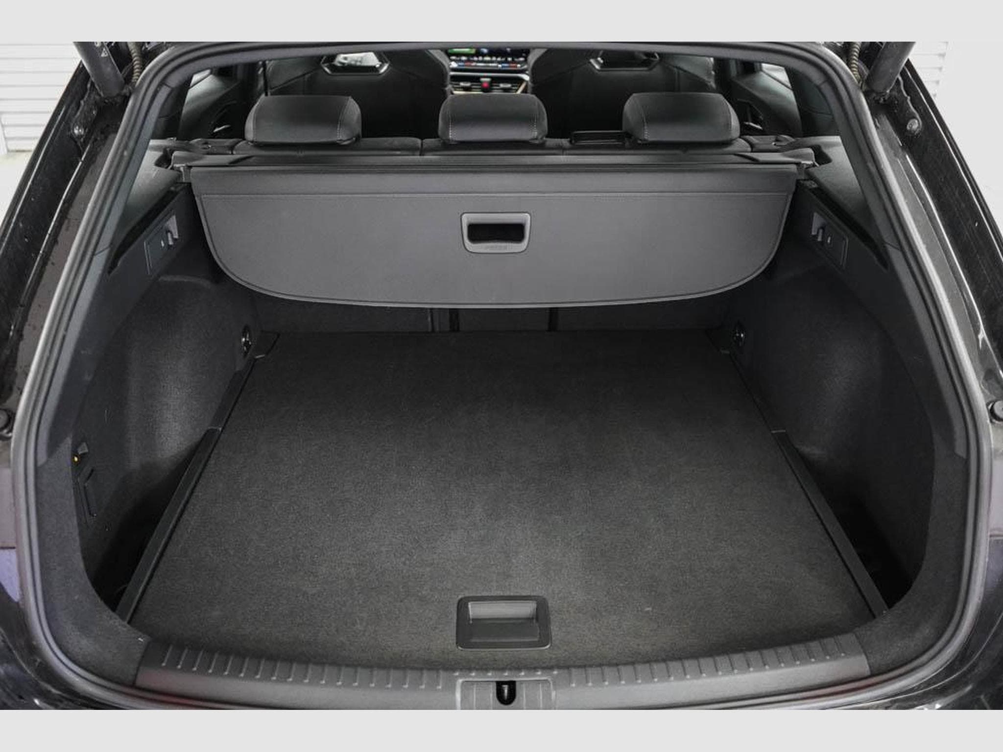 Cupra Leon ST 2,0 TSI (2025) - Foto 18