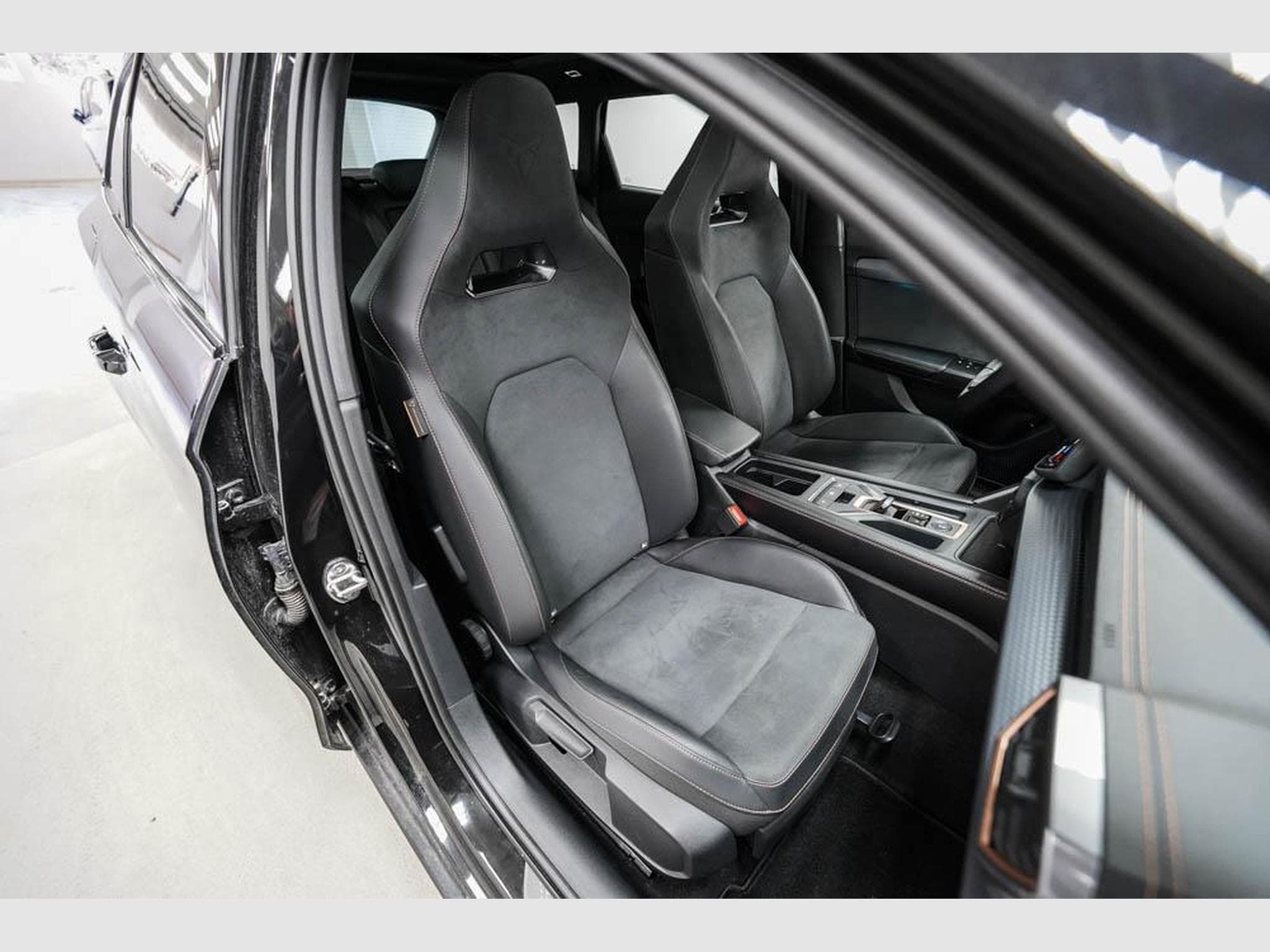 Cupra Leon ST 2,0 TSI (2025) - Foto 22