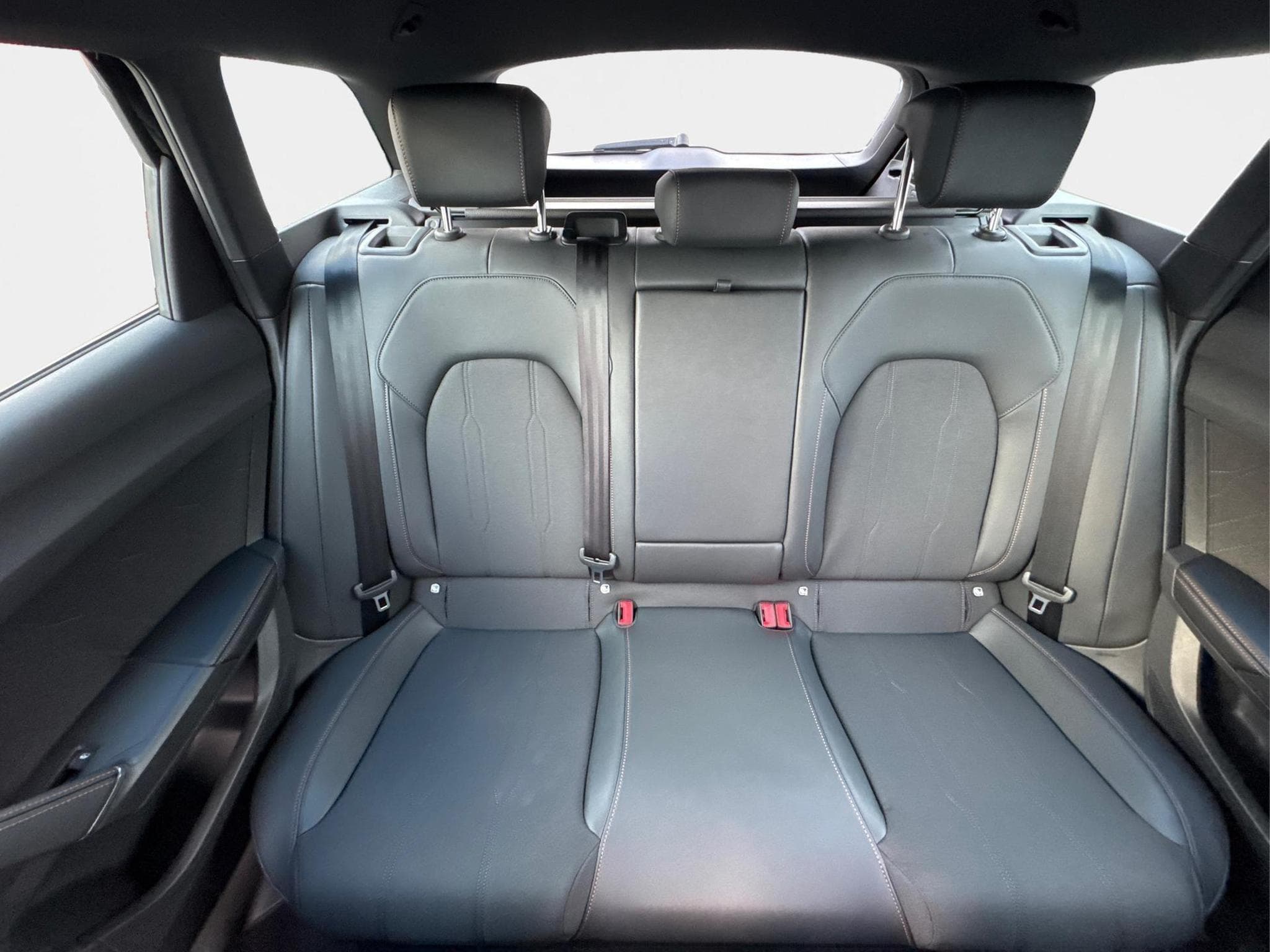 Cupra Leon Leon Sportstourer (2025) - Foto 24