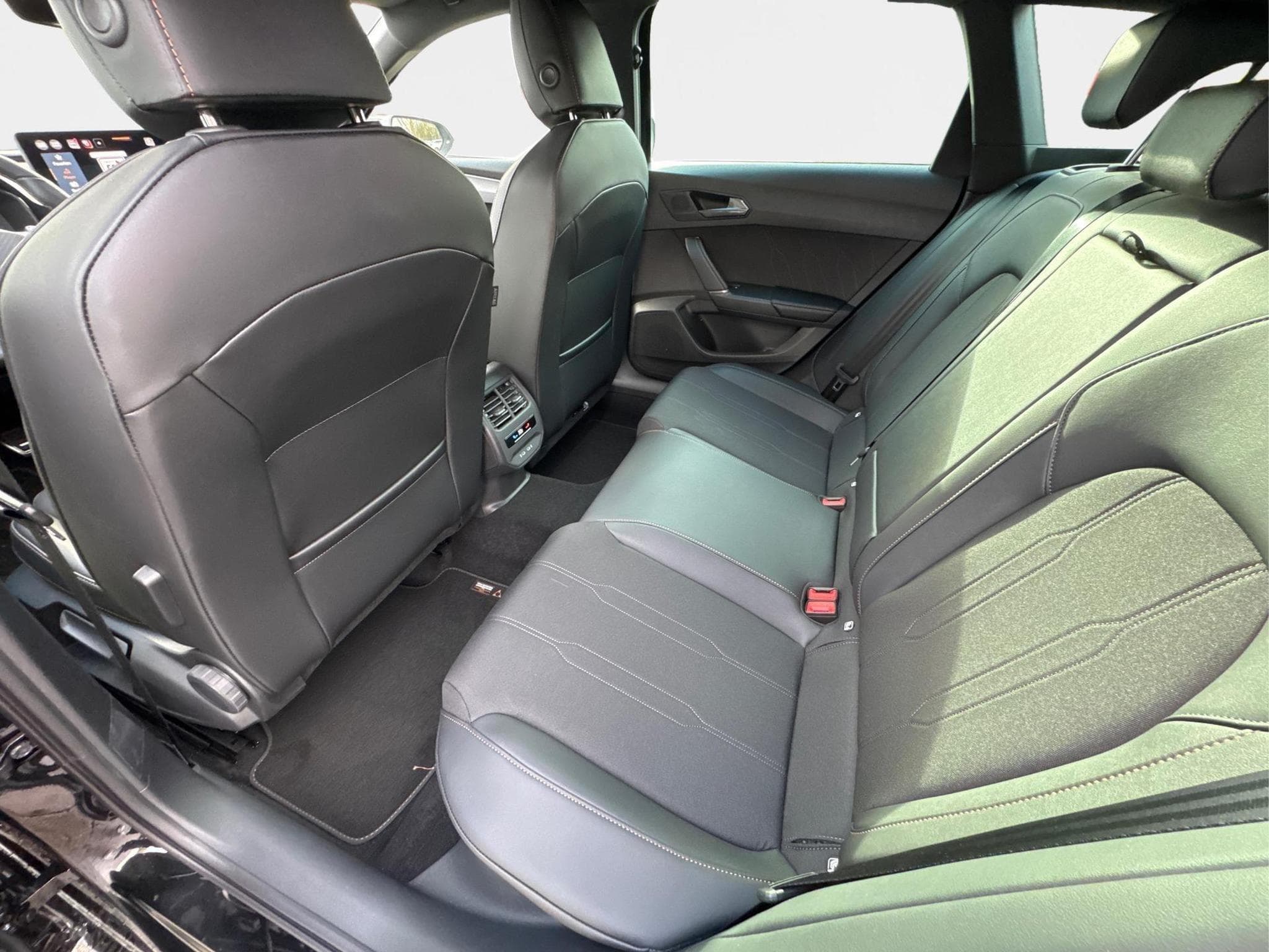 Cupra Leon Leon Sportstourer (2025) - Foto 25