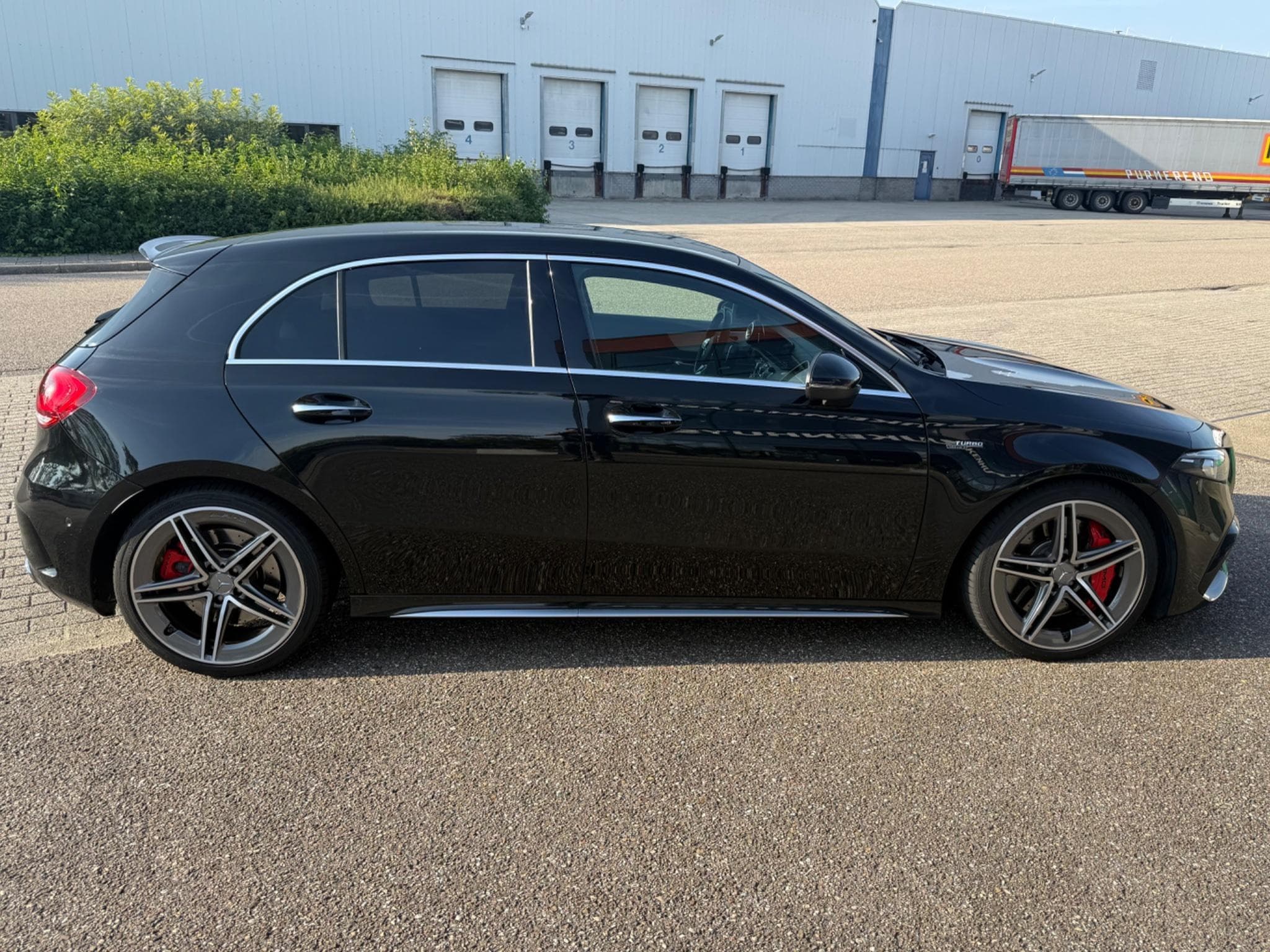 Mercedes A 45 AMG A45S 4Matic+ (2021) - Photo 3