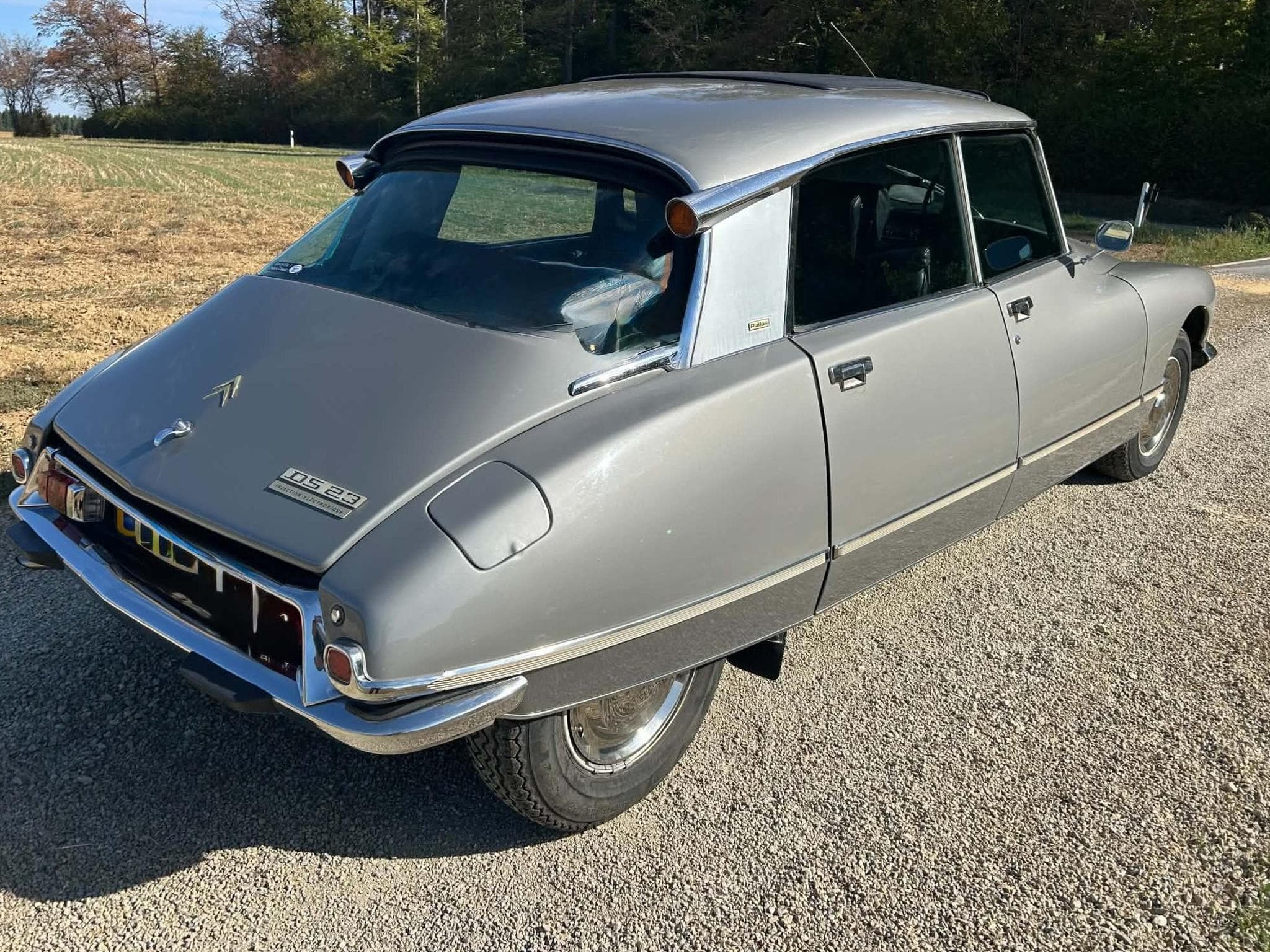 Citroën DS DS 23 Pallas à injection électronique (1974) - Photo 4