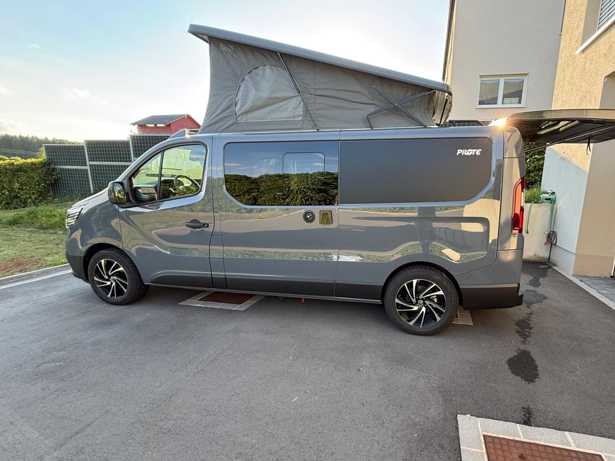 Renault Grand Trafic CV545BC PILOTE EVIDENCE (2026) - Photo 1