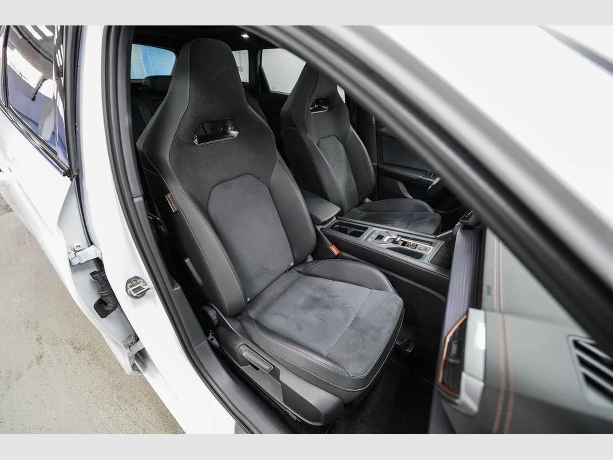 Cupra Leon ST 2,0 TSI (2025) - Foto 22