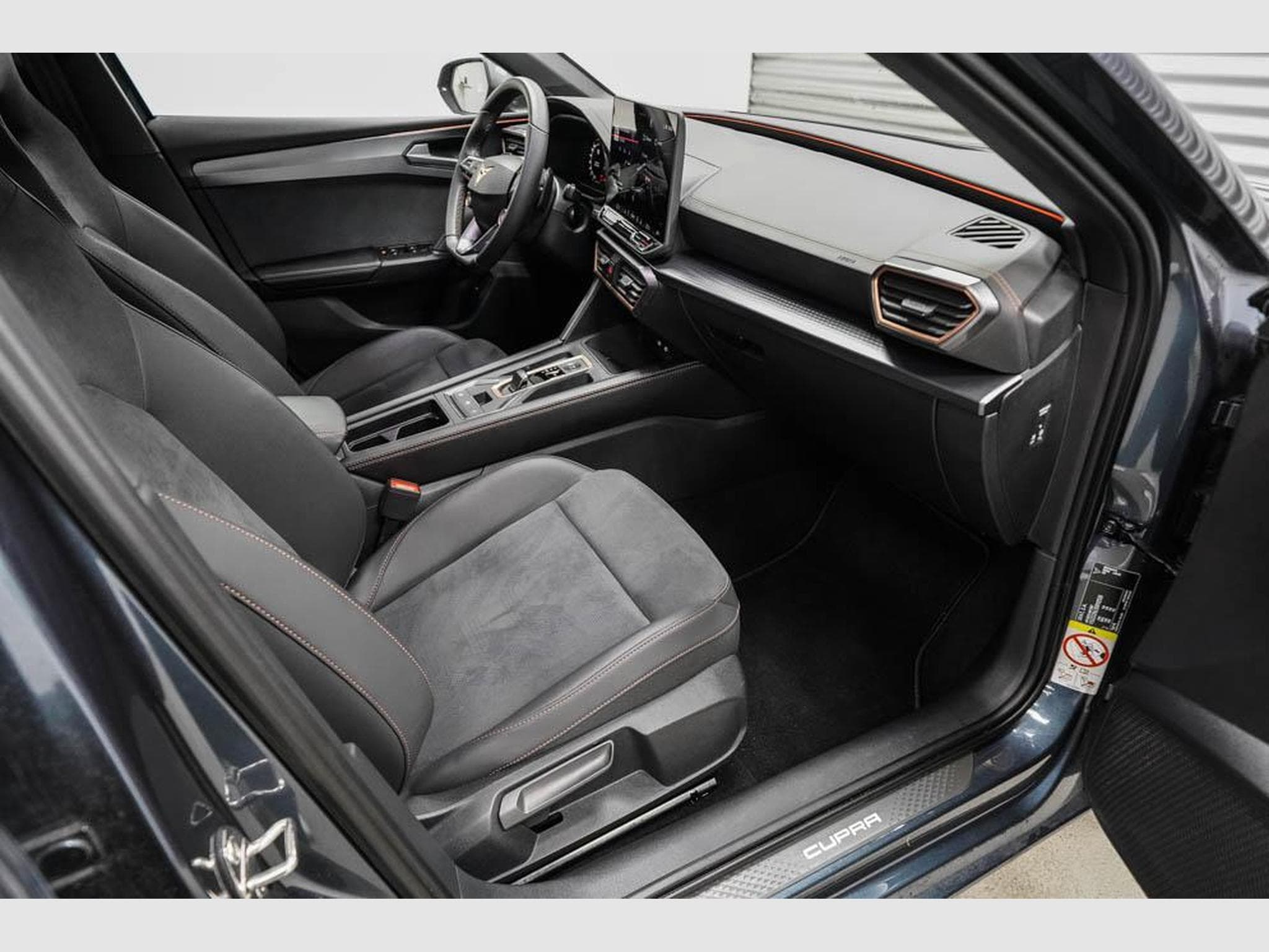 Cupra Leon ST 2,0 TSI (2025) - Foto 21