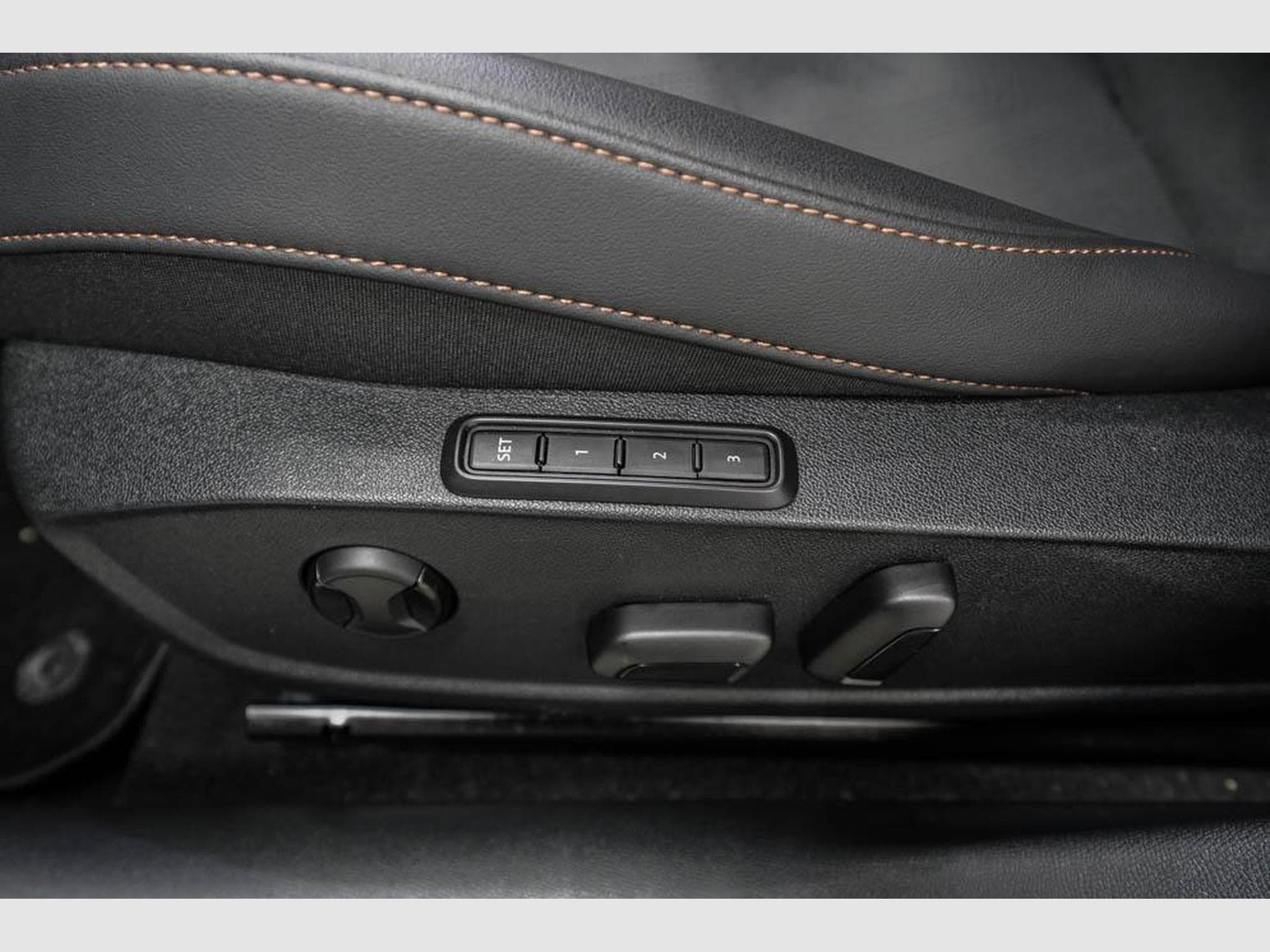 Cupra Leon ST 2,0 TSI (2025) - Foto 23