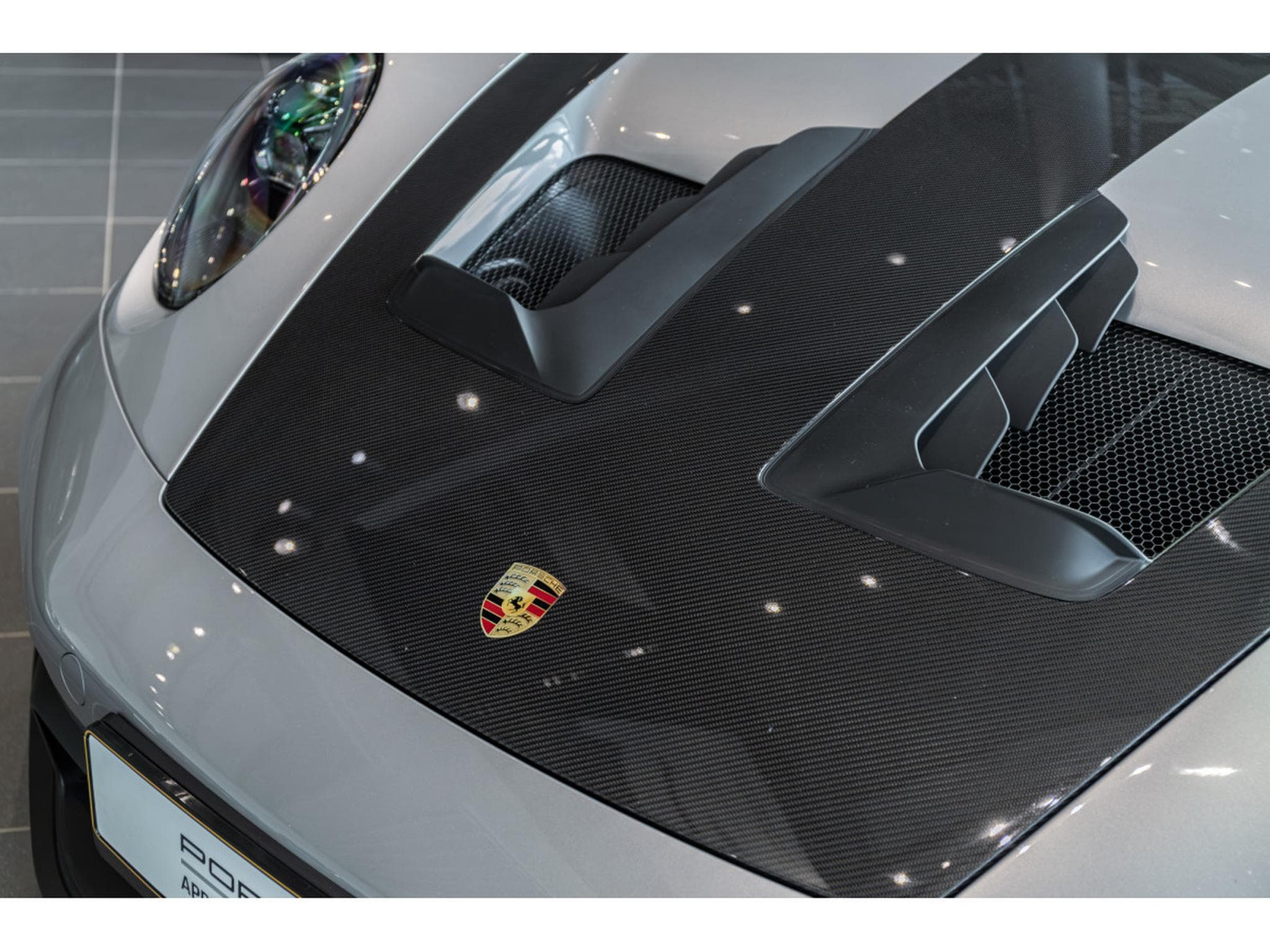 Porsche 911 GT3 RS (2023) - Photo 10