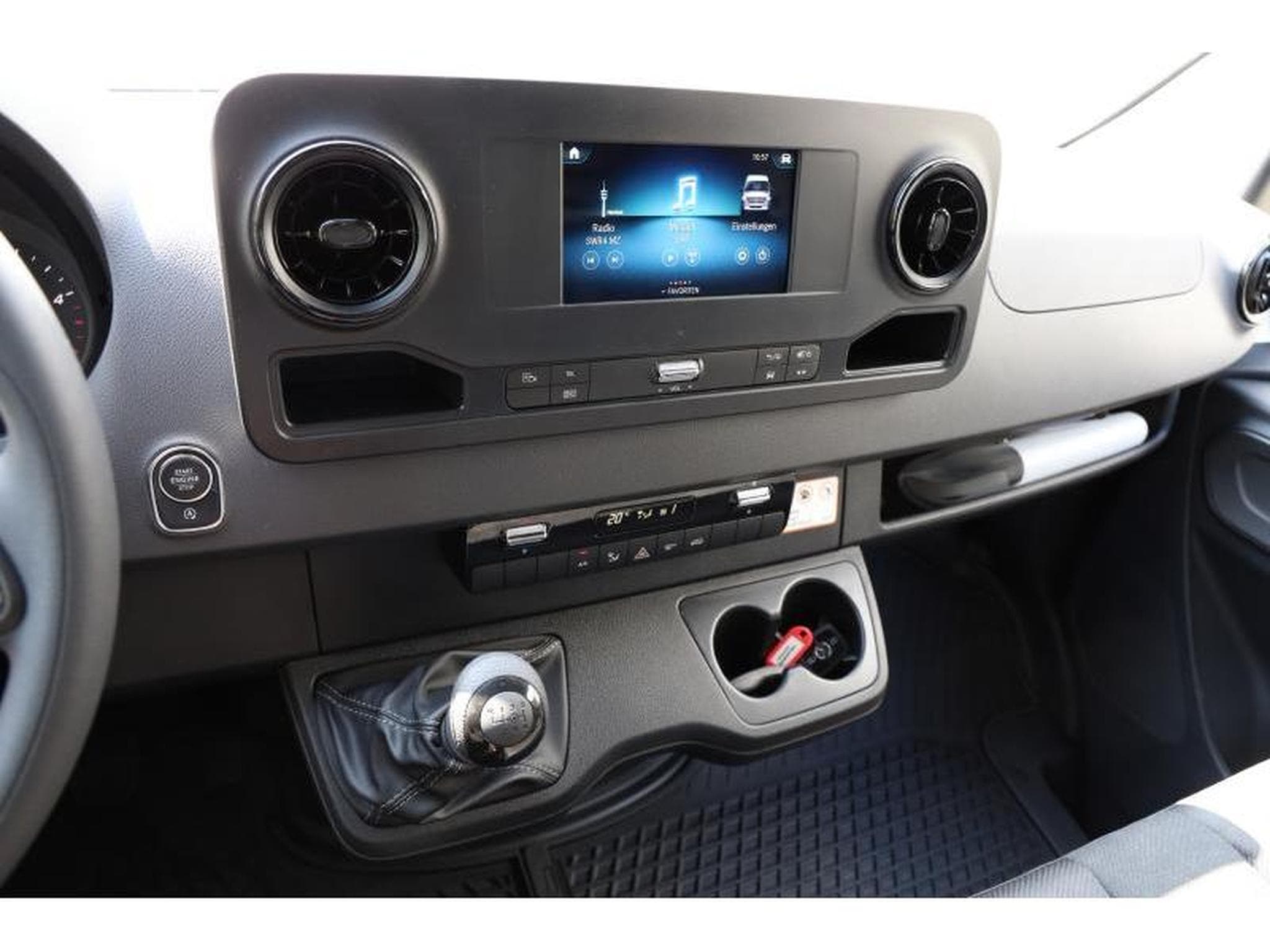 Mercedes Sprinter 315 Kasten L2 FWD (2023) - Foto 5