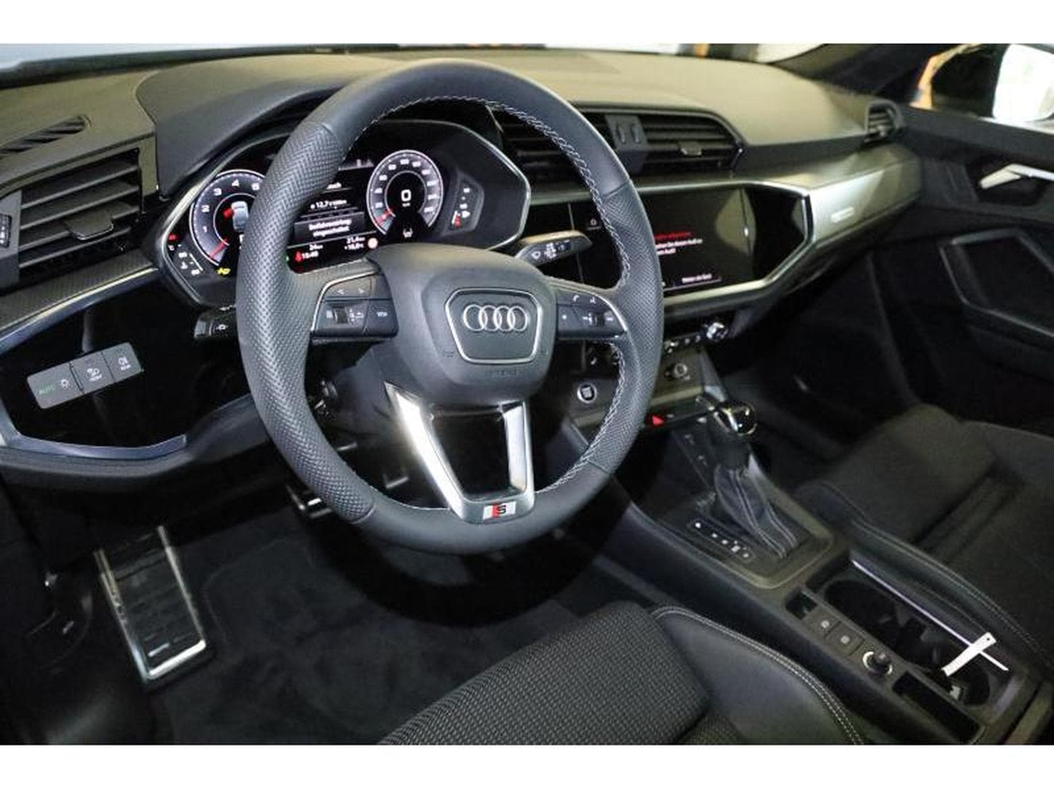 Audi Q3 Sportback S line (2024) - Foto 15