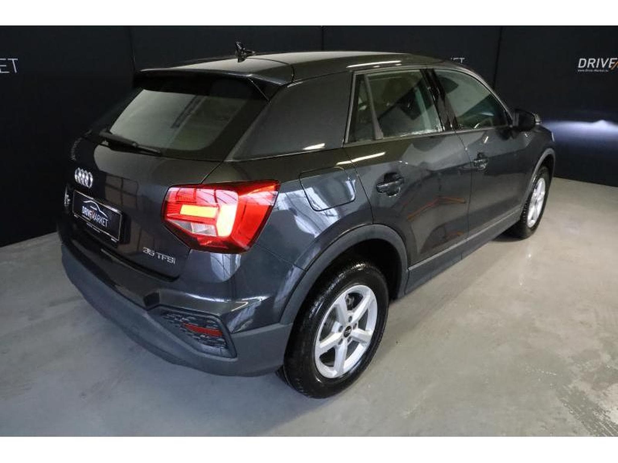 Audi Q2 35 TFSI S Tronic (2024) - Photo 3