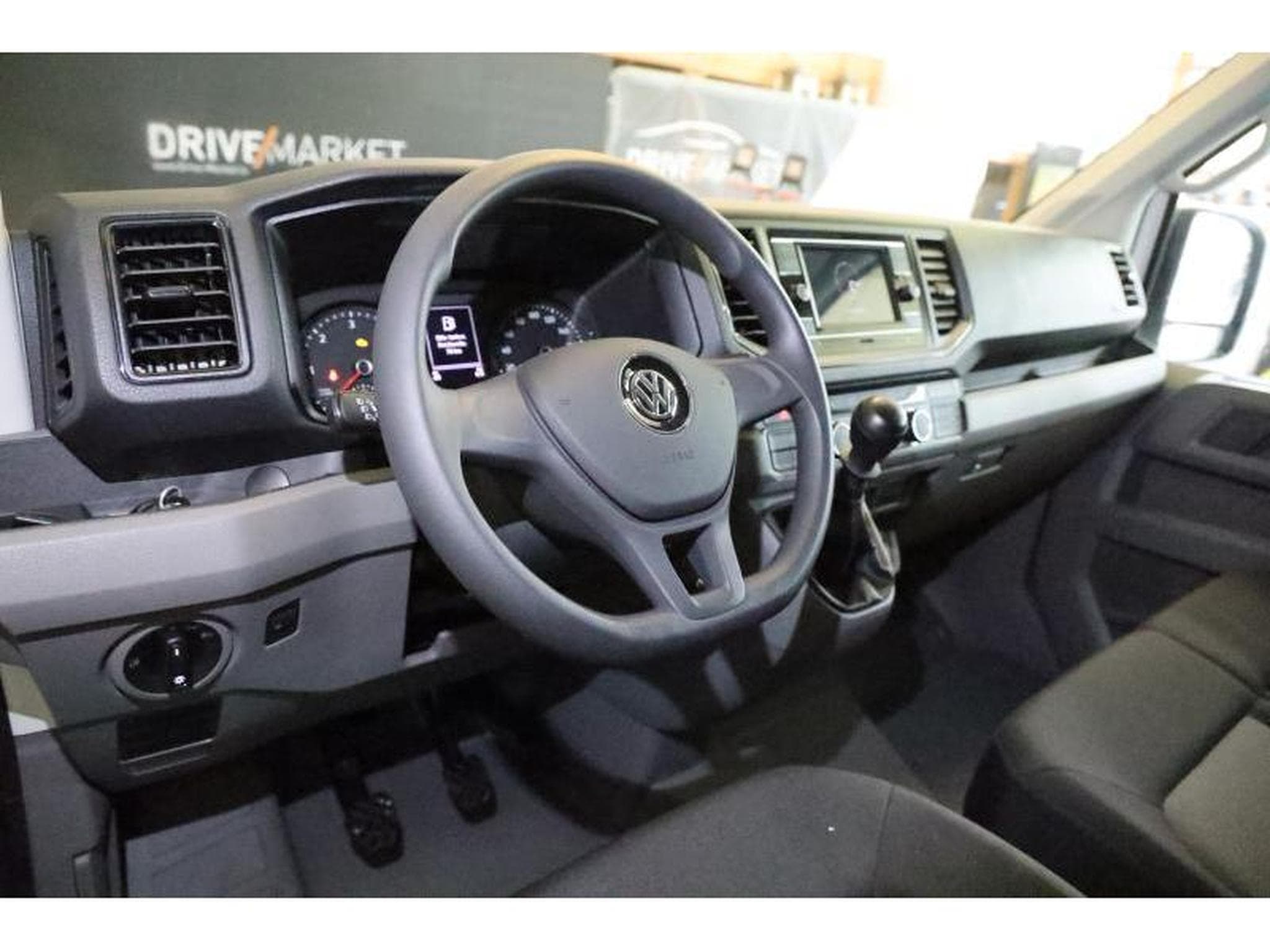VW Crafter Caisse Hayon (2024) - Photo 2
