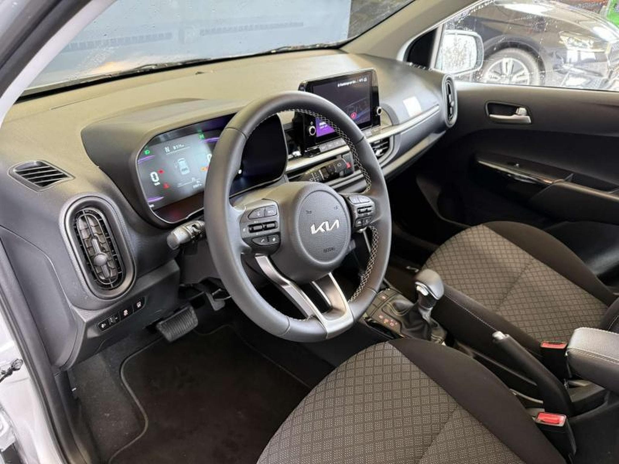 Kia Picanto Pulse (2024) - Photo 15