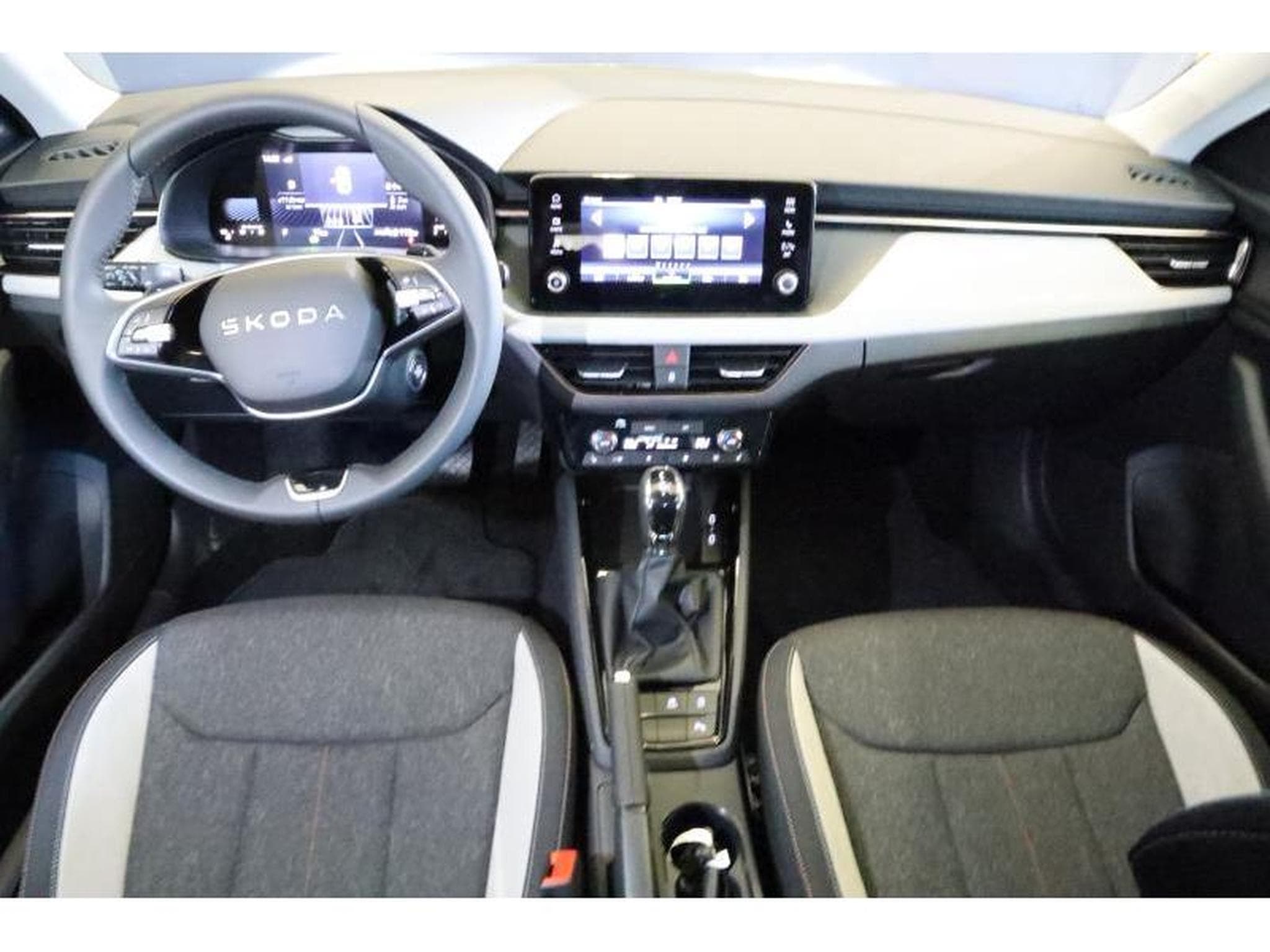Skoda Scala Selection (2025) - Photo 2