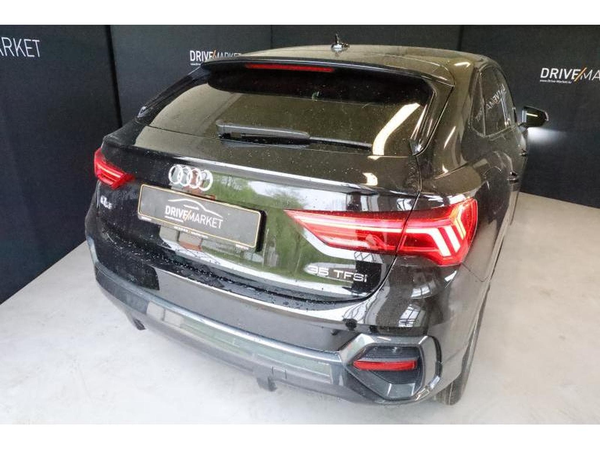 Audi Q3 Sportback (2025) - Foto 13