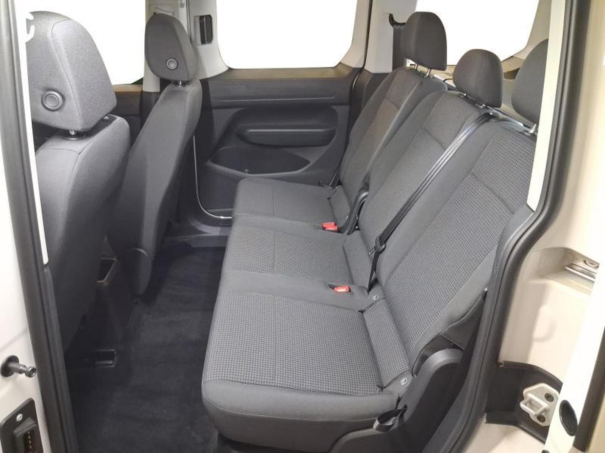 VW Caddy Life (2026) - Foto 13