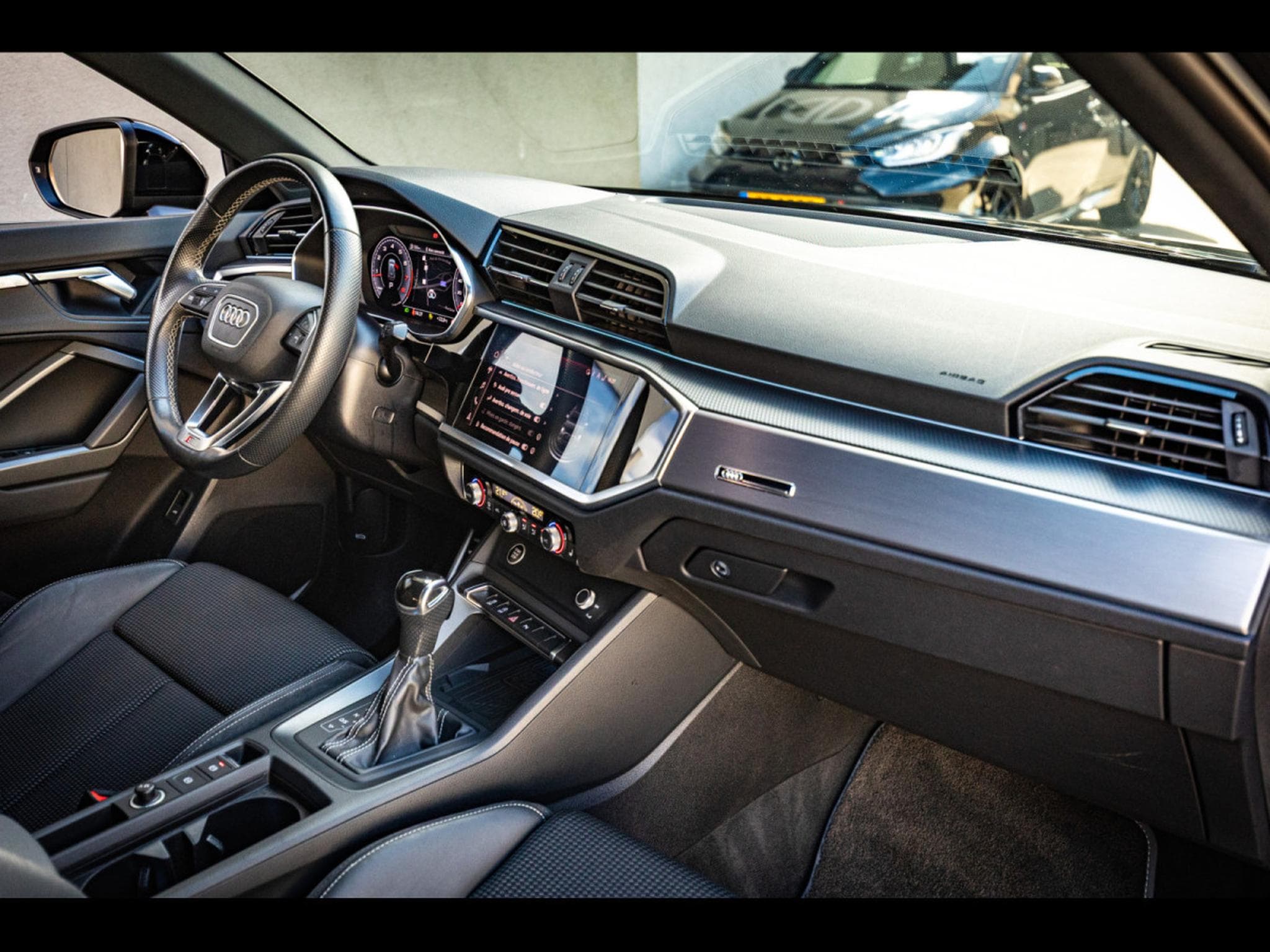 Audi Q3 35 TFSI S-TRONIC S-LINE - BUSINESS PACK (2021) - Photo 14