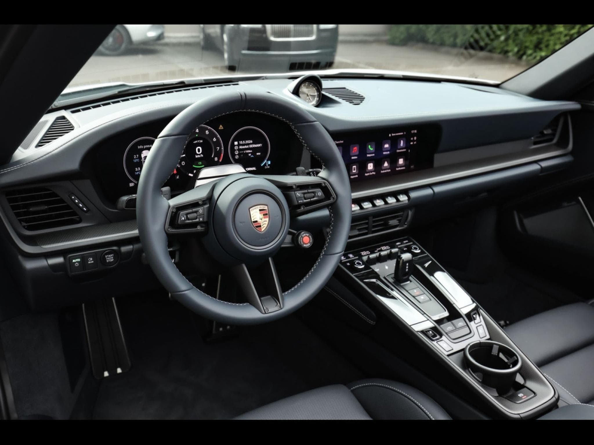 Porsche 911 .2 911 TARGA 4 GTS PDK - CARBON SPORT DESIGN PACK (2026) - Photo 10