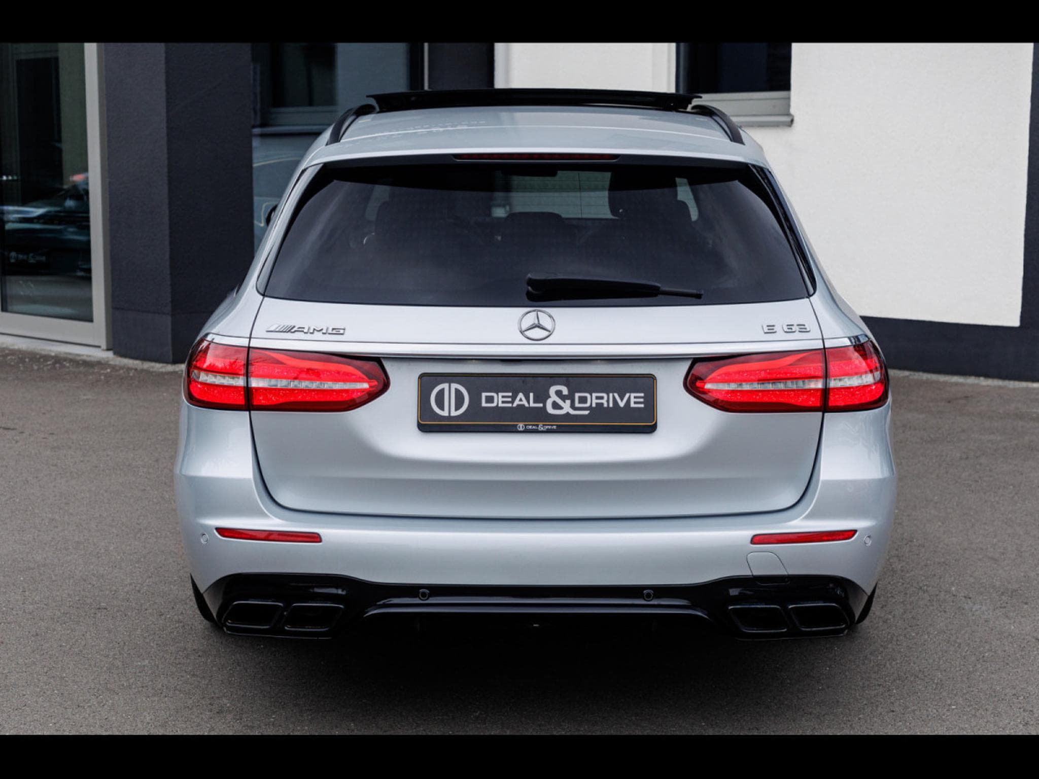 Mercedes E 63 AMG T-MODELL 4MATIC+ - NIGHT PACKAGE (2019) - Photo 4