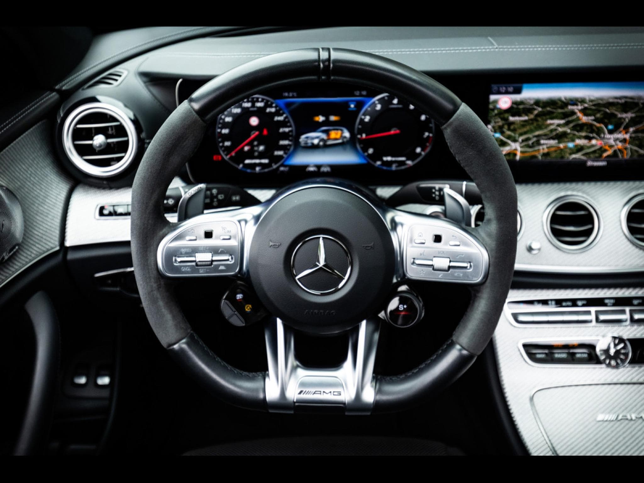 Mercedes E 63 AMG T-MODELL 4MATIC+ - NIGHT PACKAGE (2019) - Photo 13