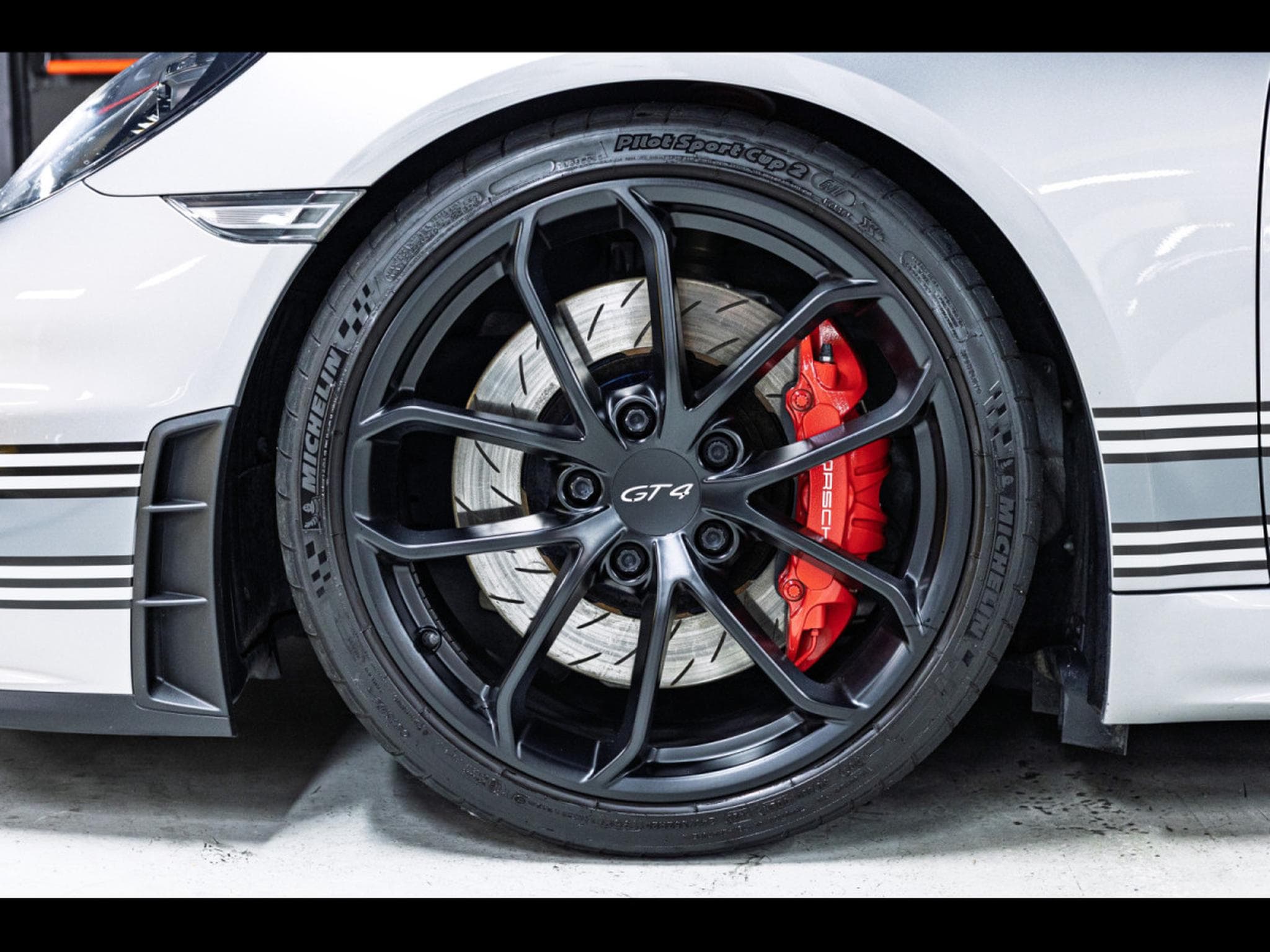 Porsche Cayman 718 GT4 MANUAL-6 - GT-SILVER METALLIC - PPF (2020) - Photo 8