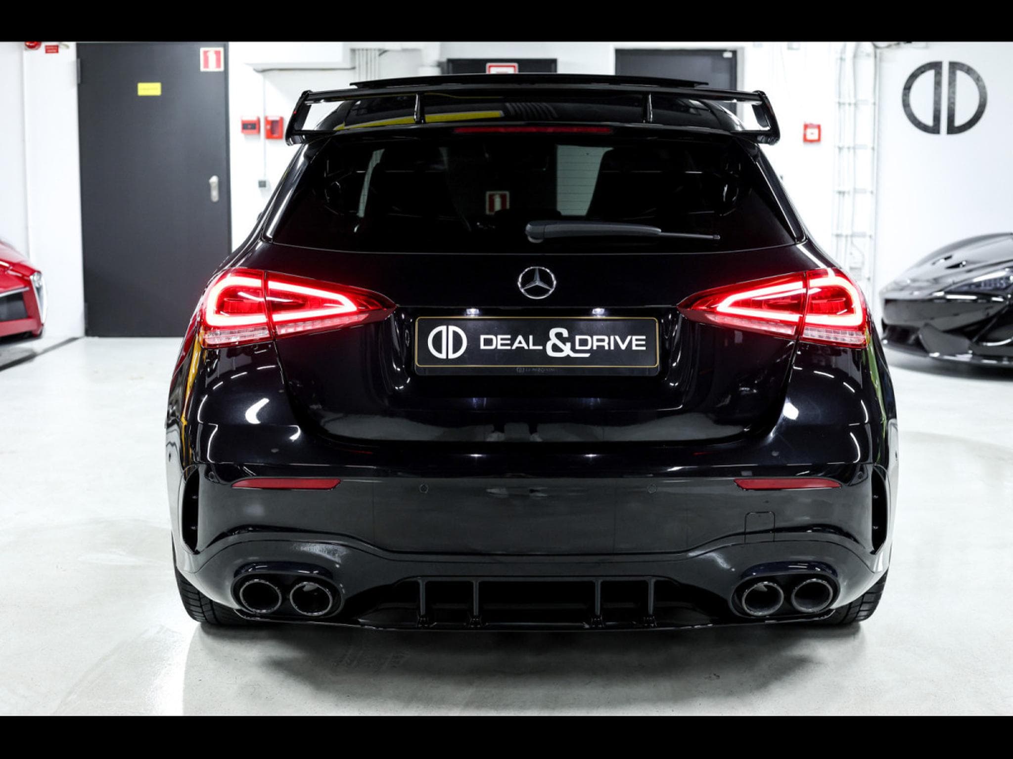 Mercedes A 45 AMG 4MATIC PACK AERODYNAMIQUE (2022) - Photo 4
