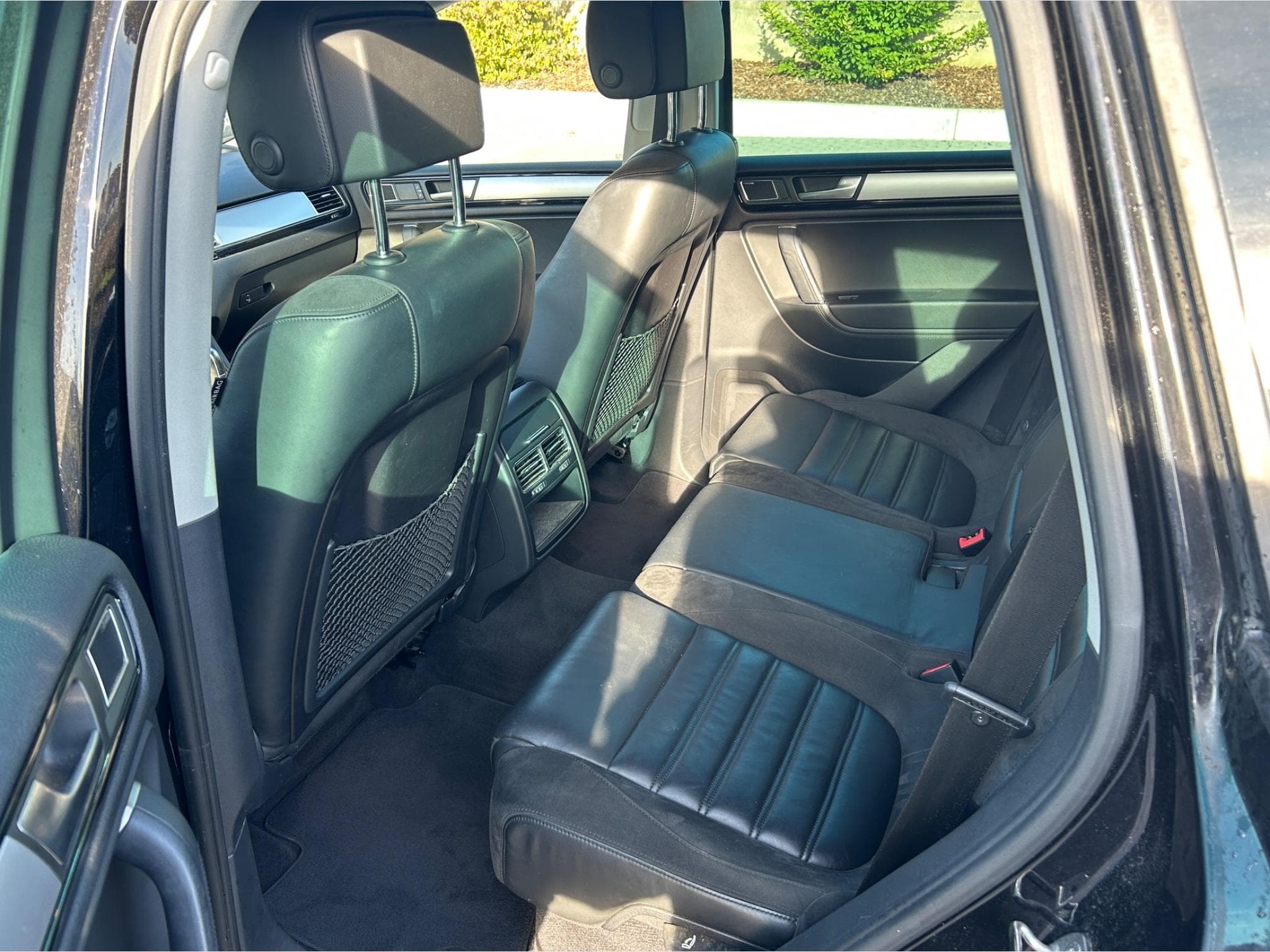 VW Touareg (2012) - Photo 2