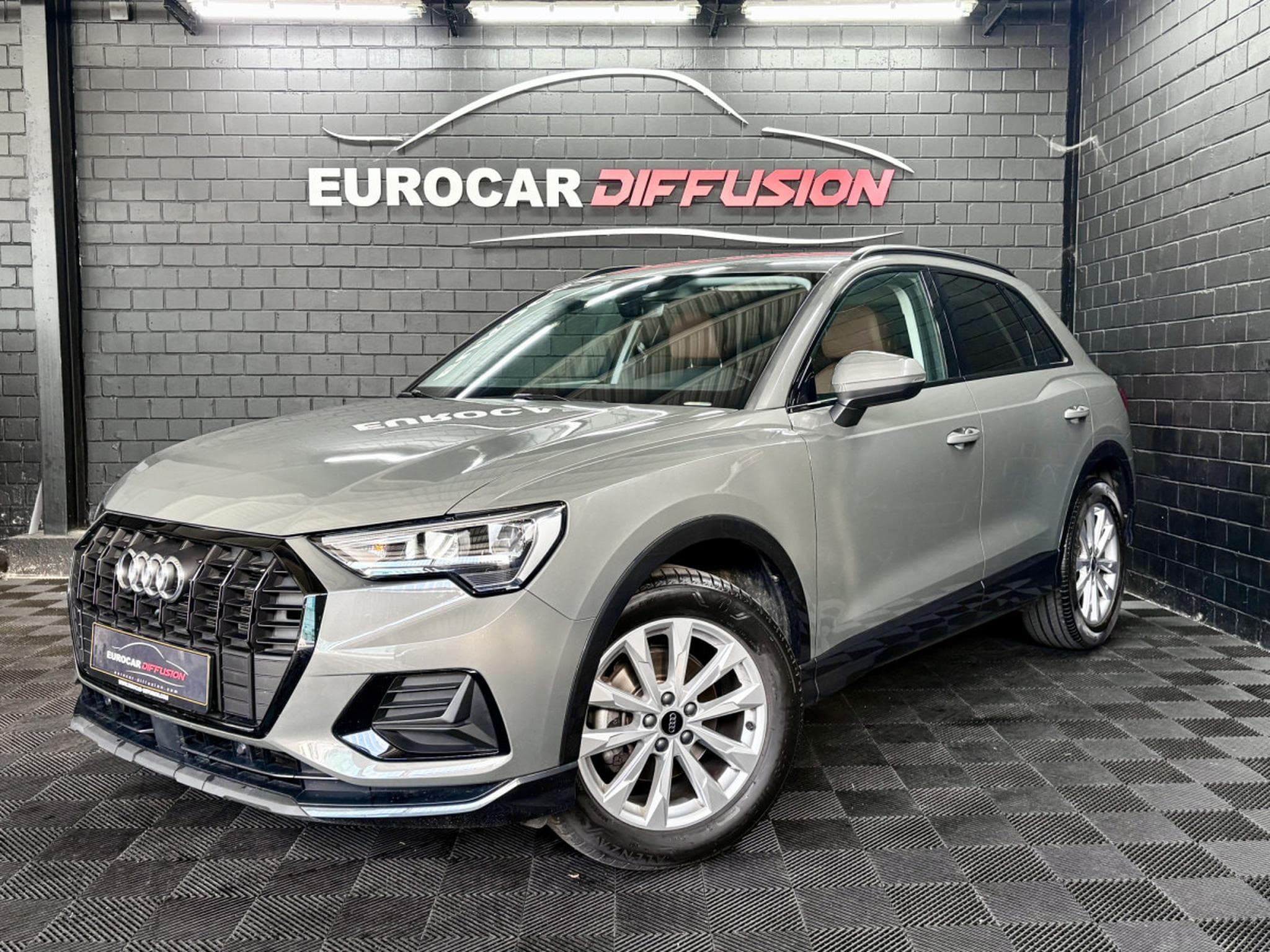 Audi Q3 35 TDI S TRONIC 7 150 CV *ATTELAGE* ACC * HAYON * (2023) - Photo 1