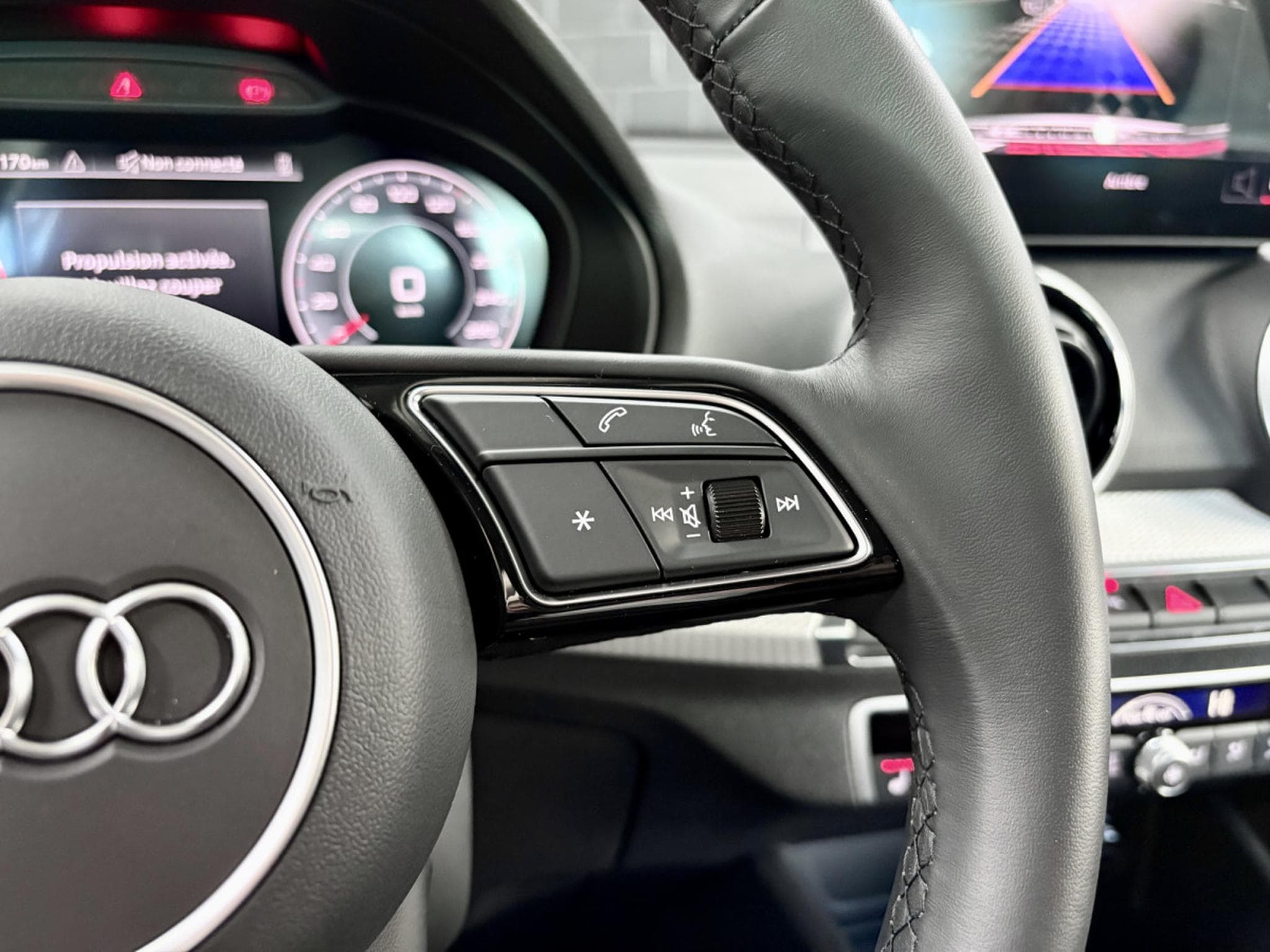 Audi Q2 35 TFSI 150 S TRONIC S LINE *CAM* (2026) - Photo 13