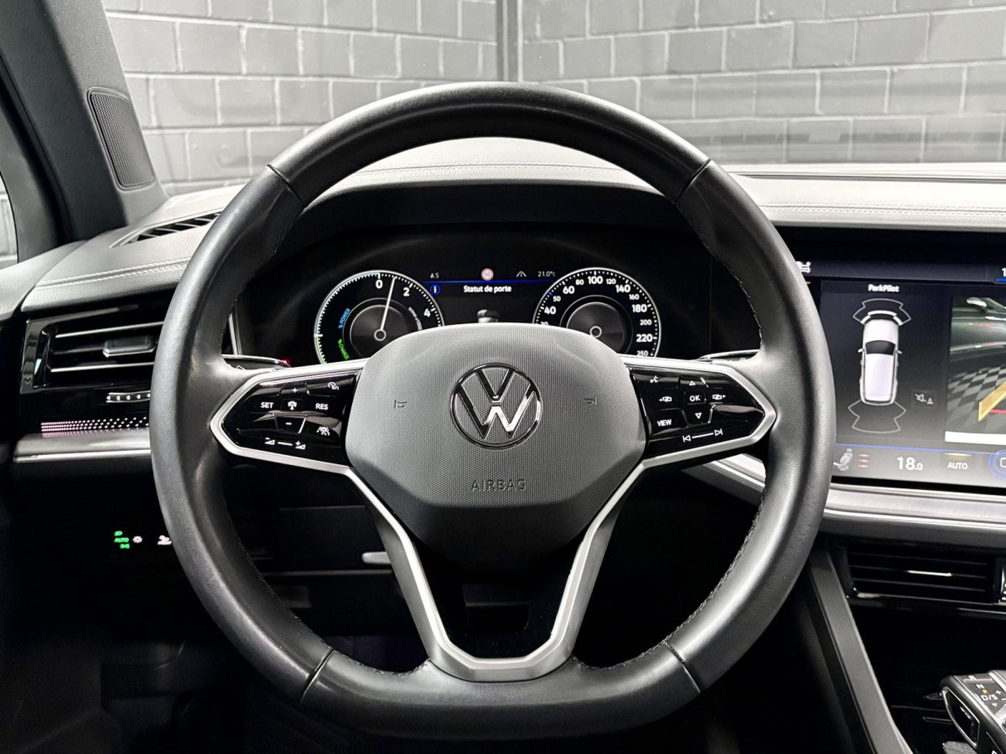 VW Touareg 3.0 TSi V6 eHybrid 4MOTION Elegance  381 CV (2022) - Photo 11