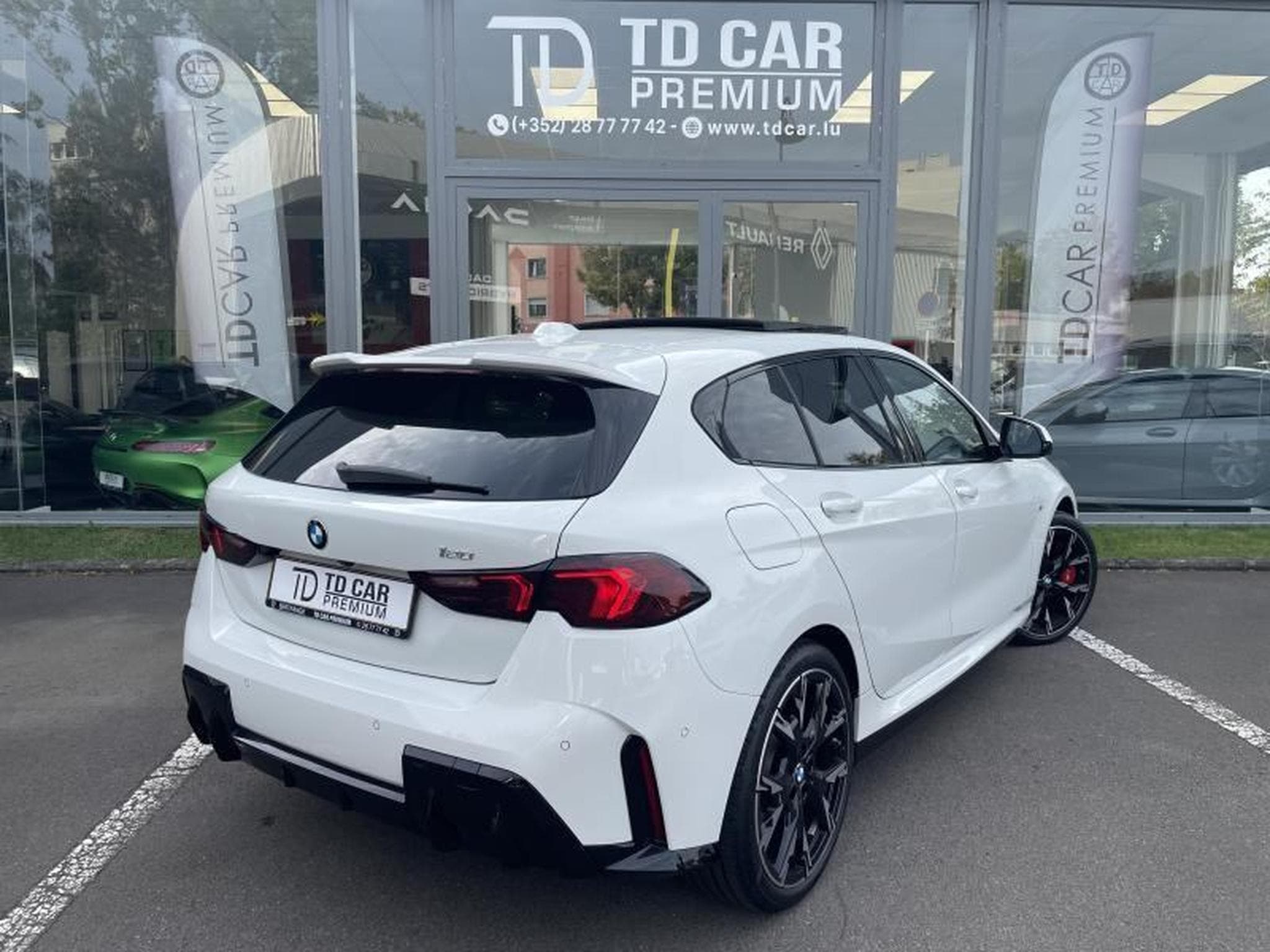 BMW 220 i Pack M Auto (2025) - Foto 15
