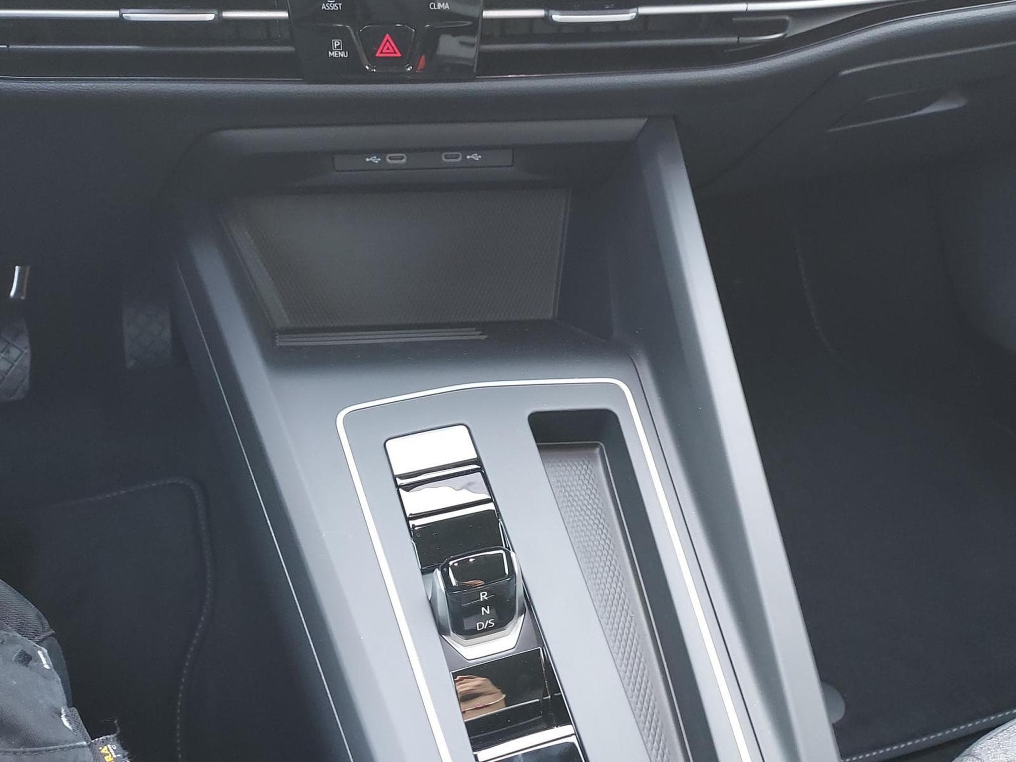 VW Golf Life (2026) - Photo 8