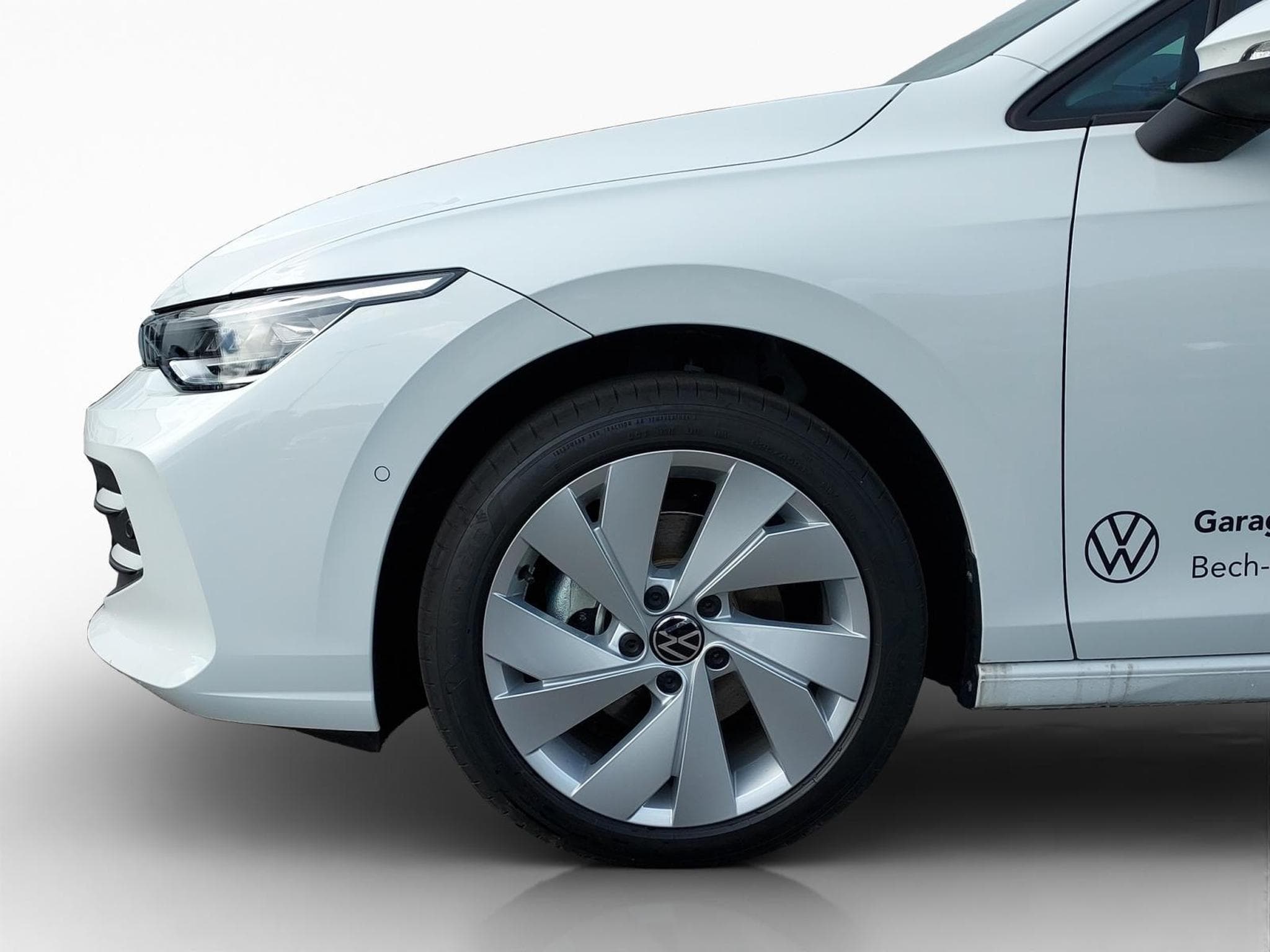 VW Golf Life (2026) - Photo 12