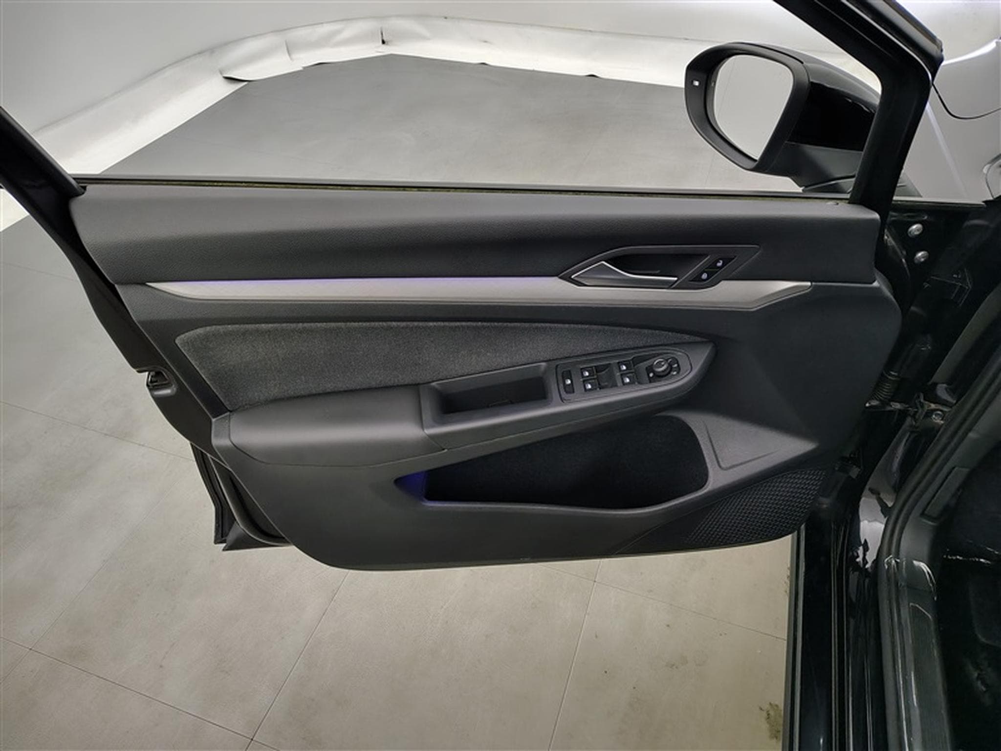 VW Golf Golf SW 1.0 TSI Life Carplay / PDC av+ar (2022) - Foto 17