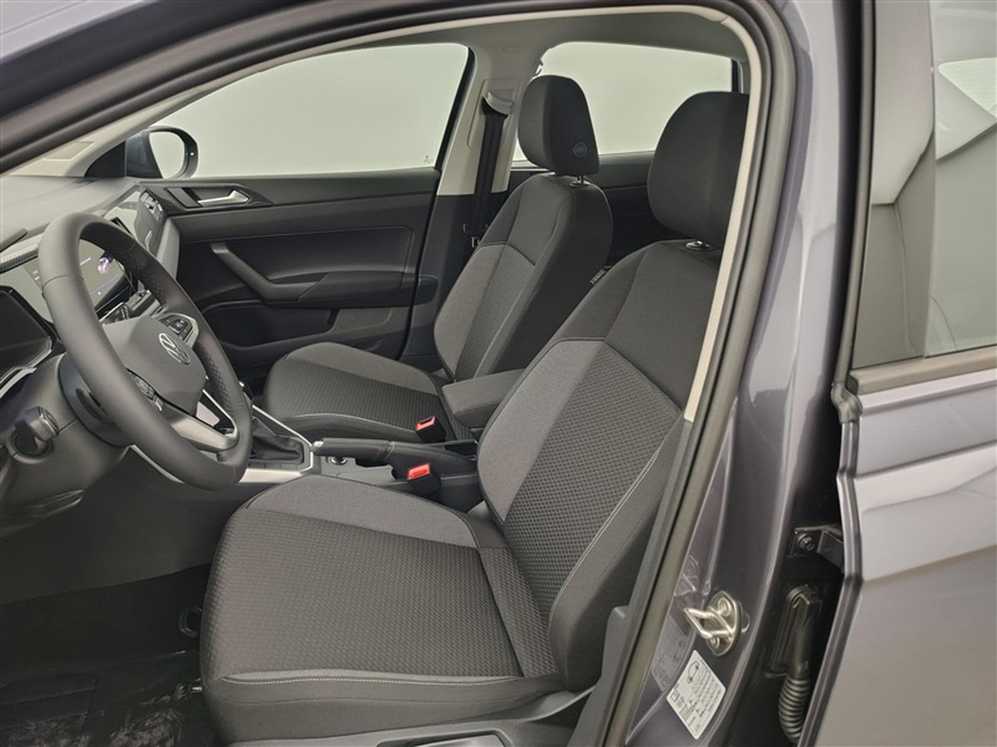 VW Taigo 1.0 TSI 115cv DSG Life CARPLAY / FULL LED / PDC AR / JA 16" (2026) - Photo 7