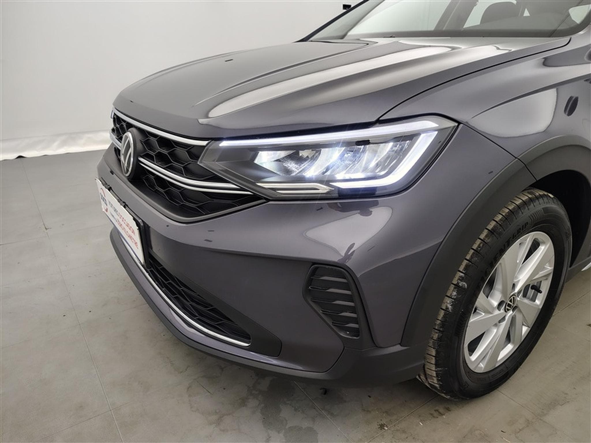 VW Taigo 1.0 TSI 115cv DSG Life CARPLAY / FULL LED / PDC AR / JA 16" (2026) - Photo 15