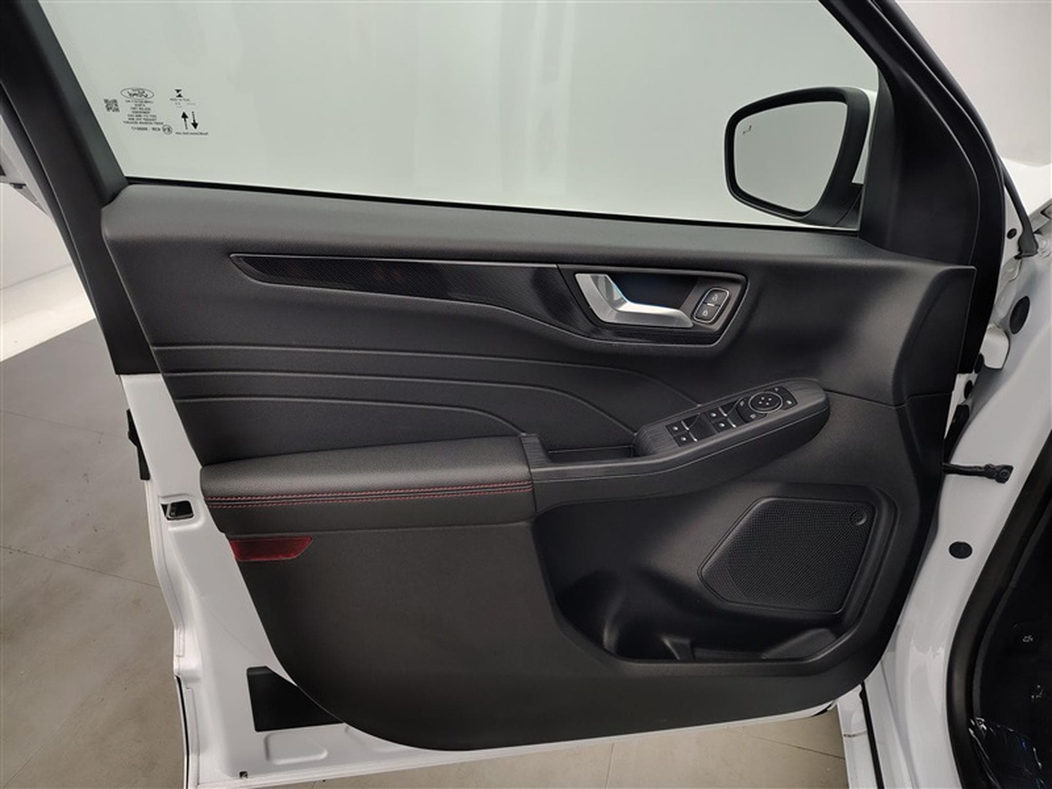 Ford Kuga 1.5 EcoBoost FWD ST-Line (2022) - Photo 17